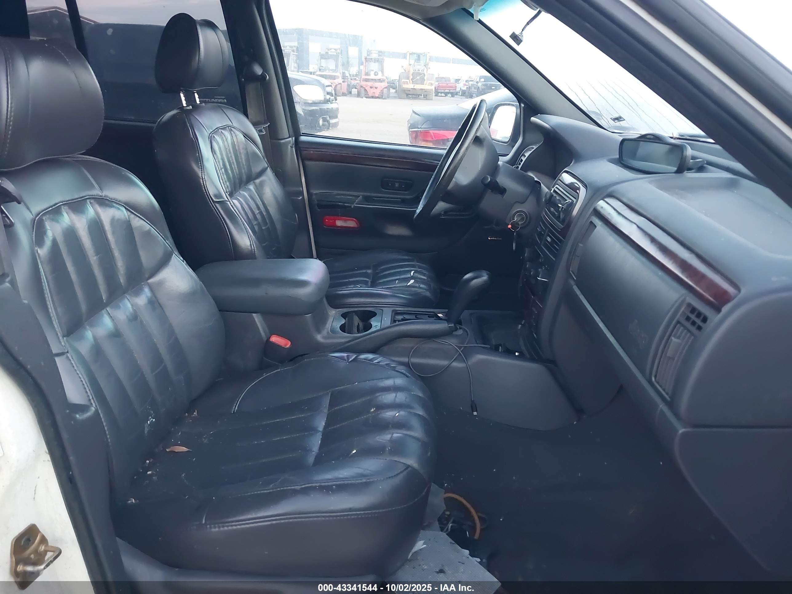 JEEP GRAND image 5