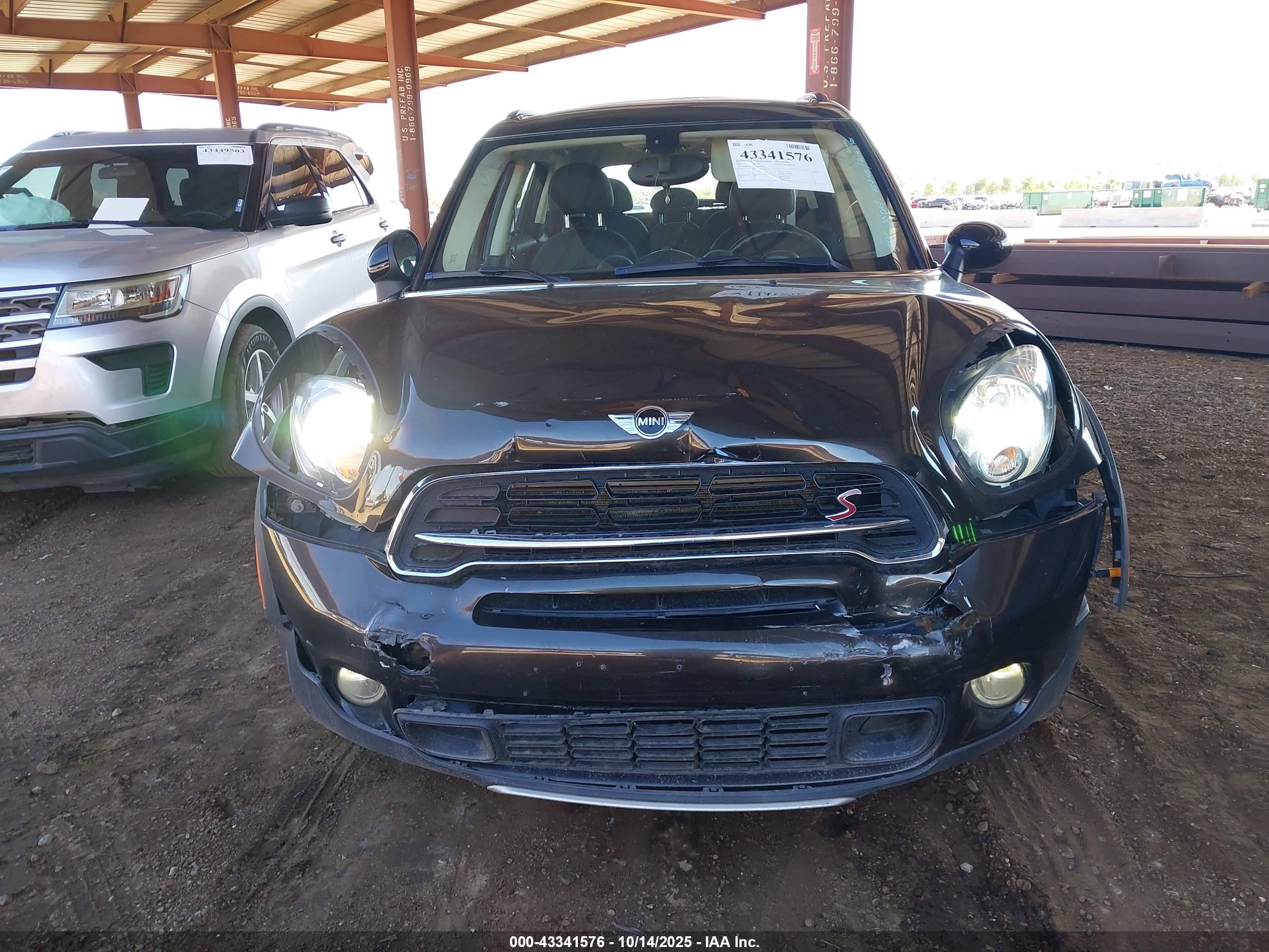 MINI COUNTRYMAN image 6