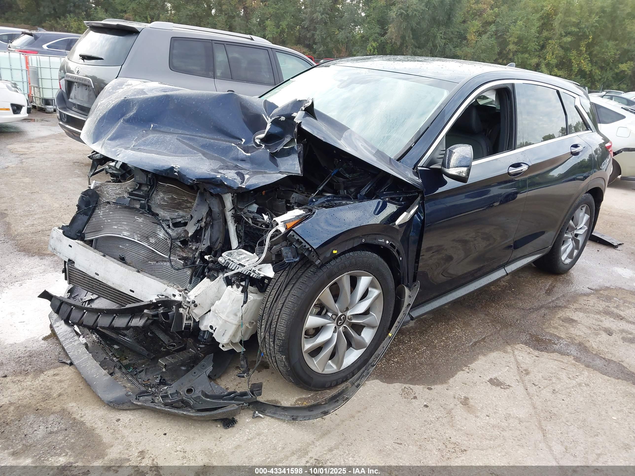 INFINITI QX50 image 2