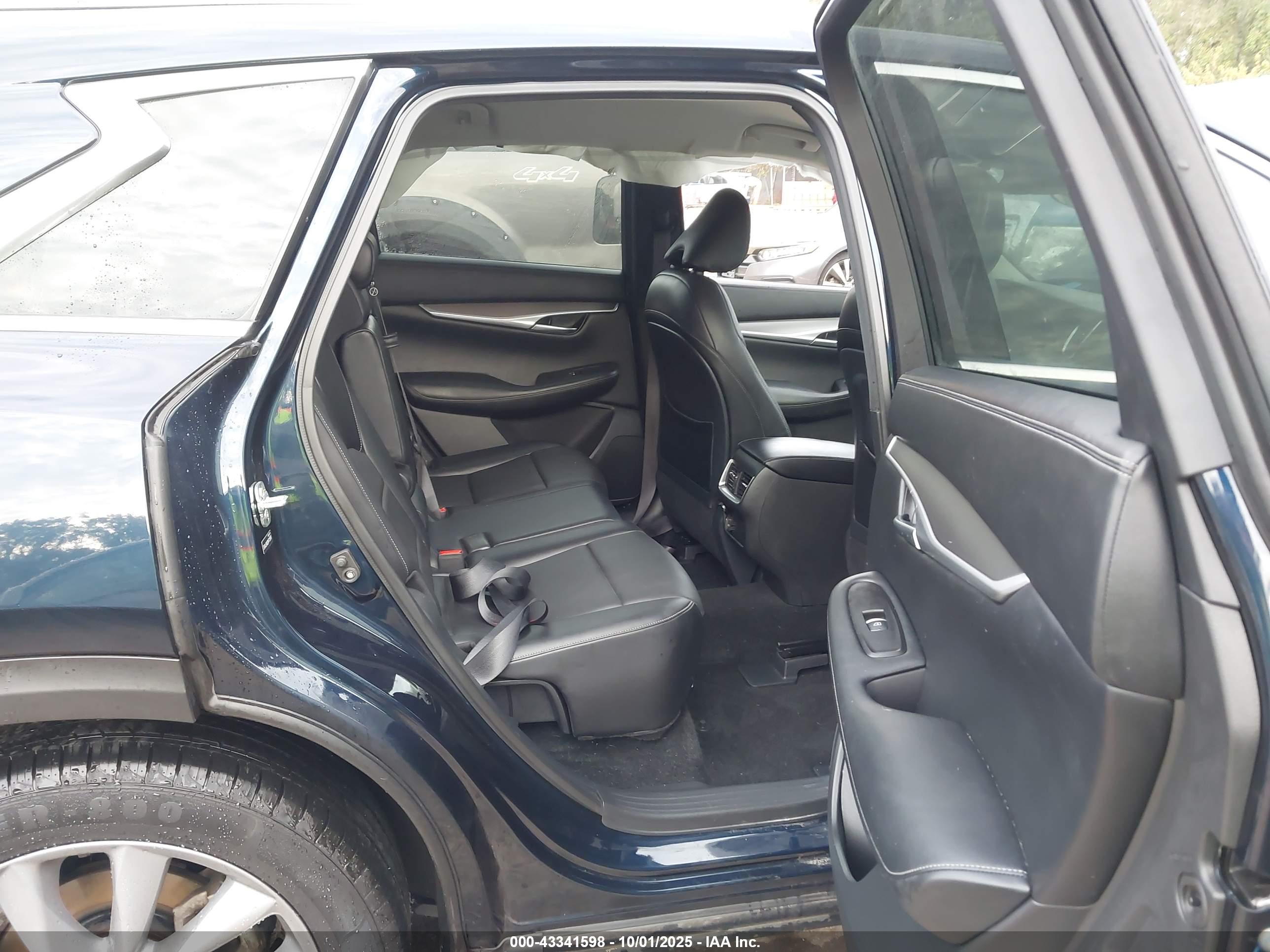 INFINITI QX50 image 8