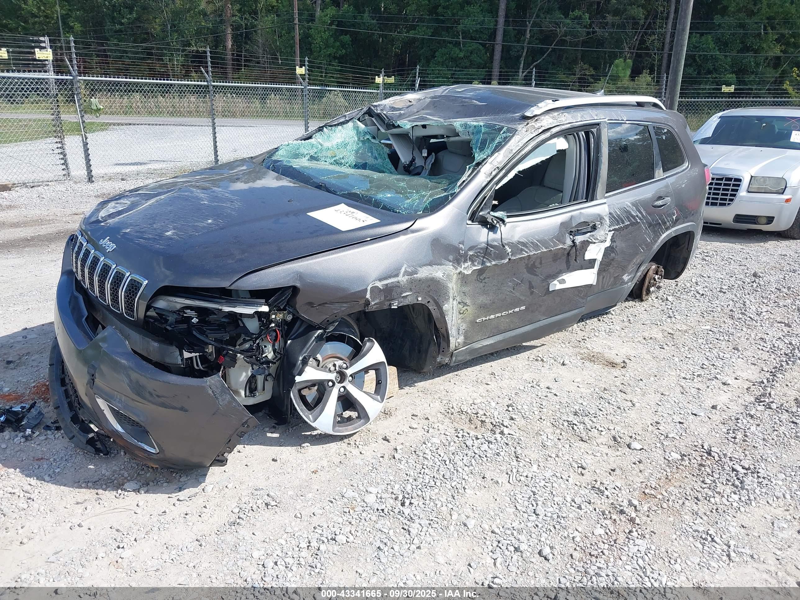 JEEP CHEROKEE image 2