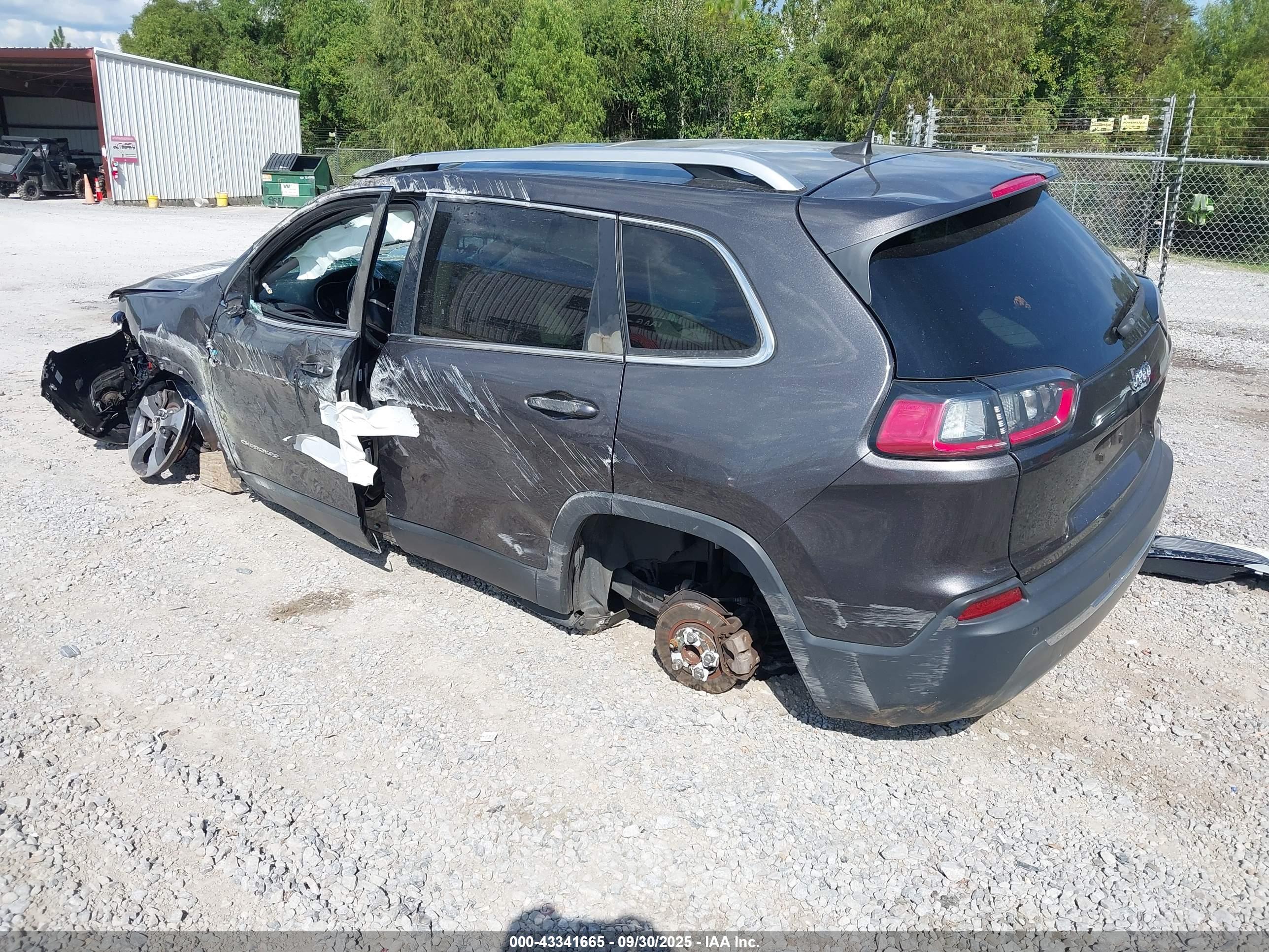 JEEP CHEROKEE image 3
