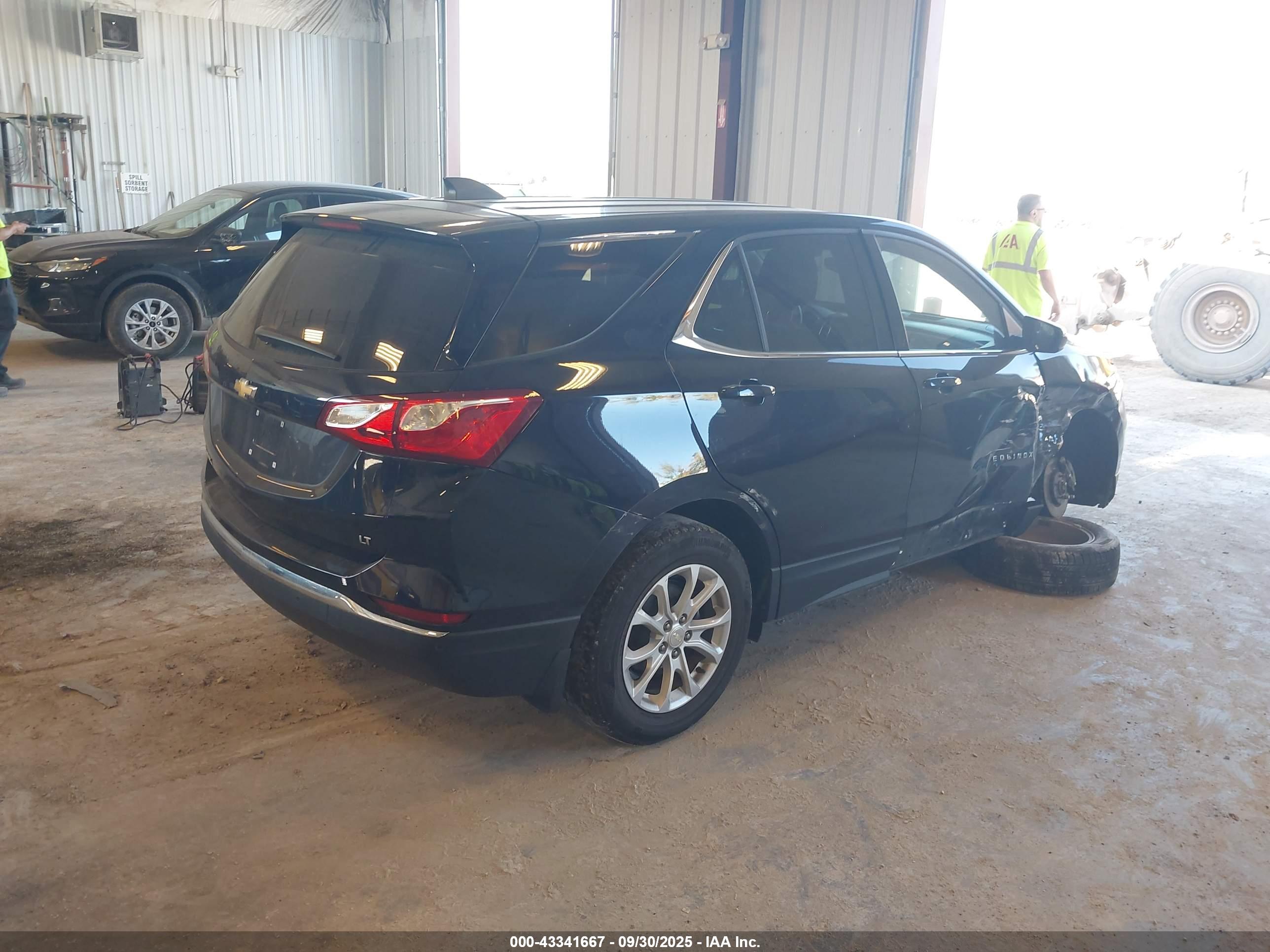 CHEVROLET EQUINOX image 4