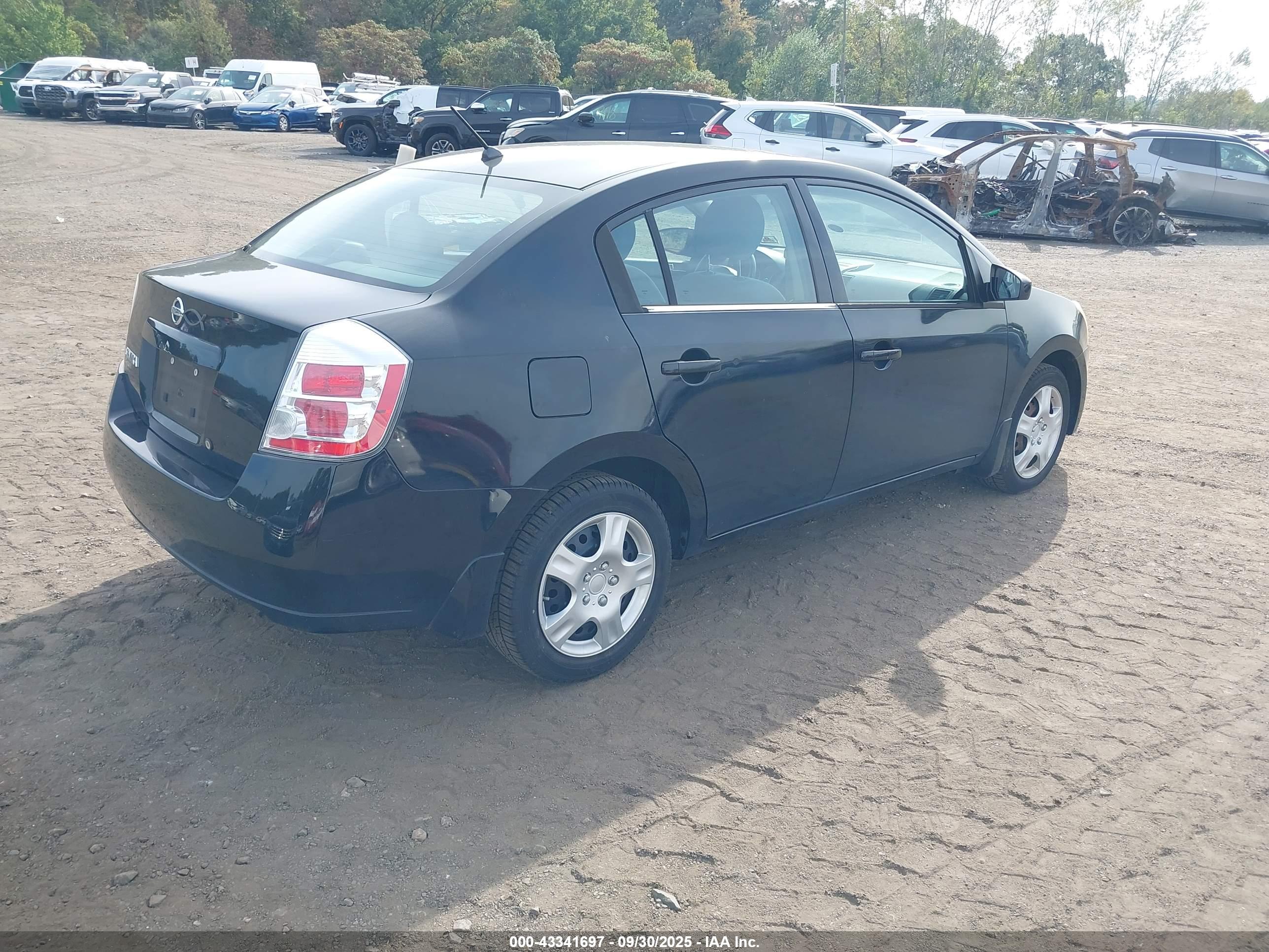 NISSAN SENTRA image 4
