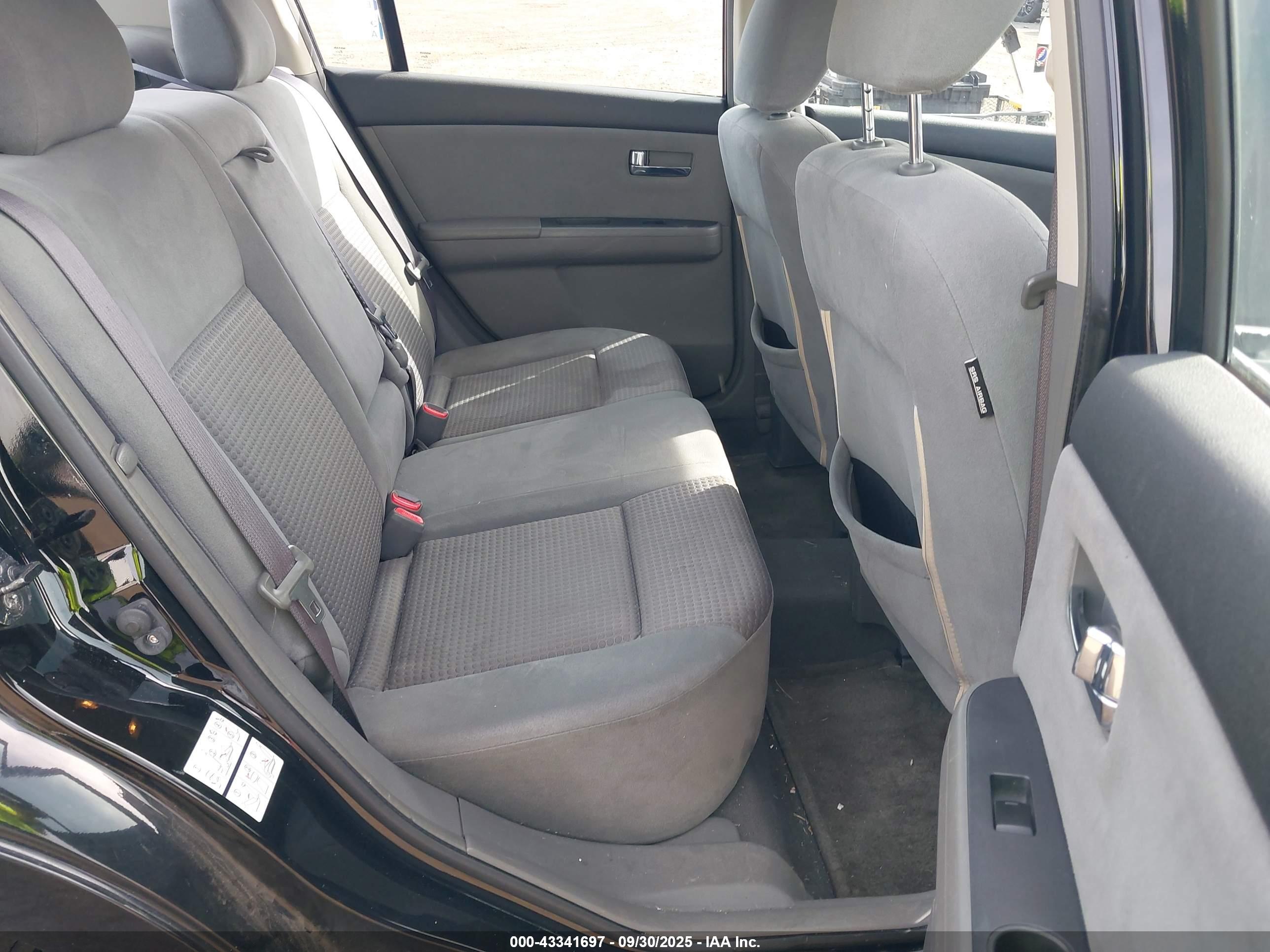 NISSAN SENTRA image 8