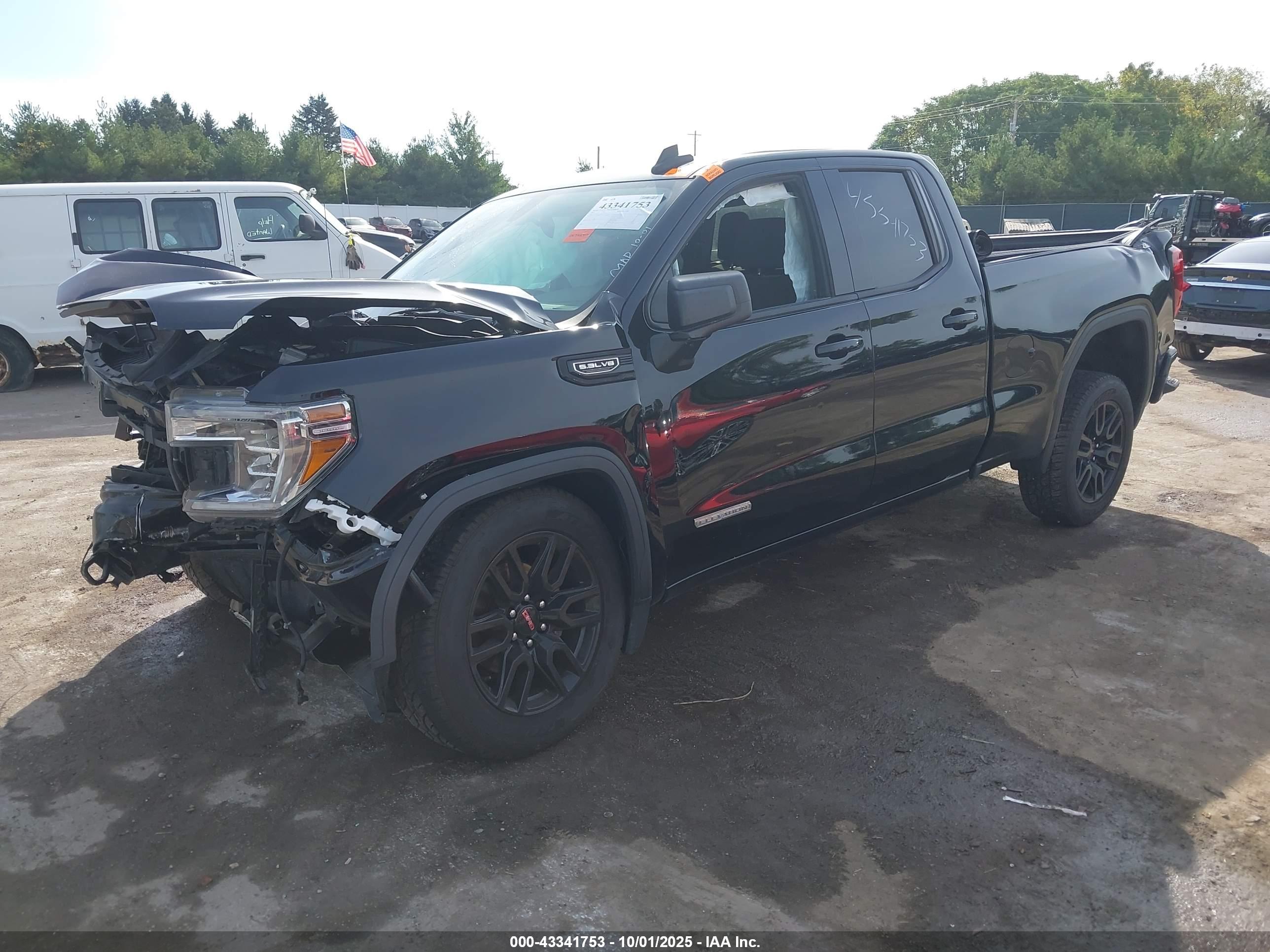 GMC SIERRA image 2