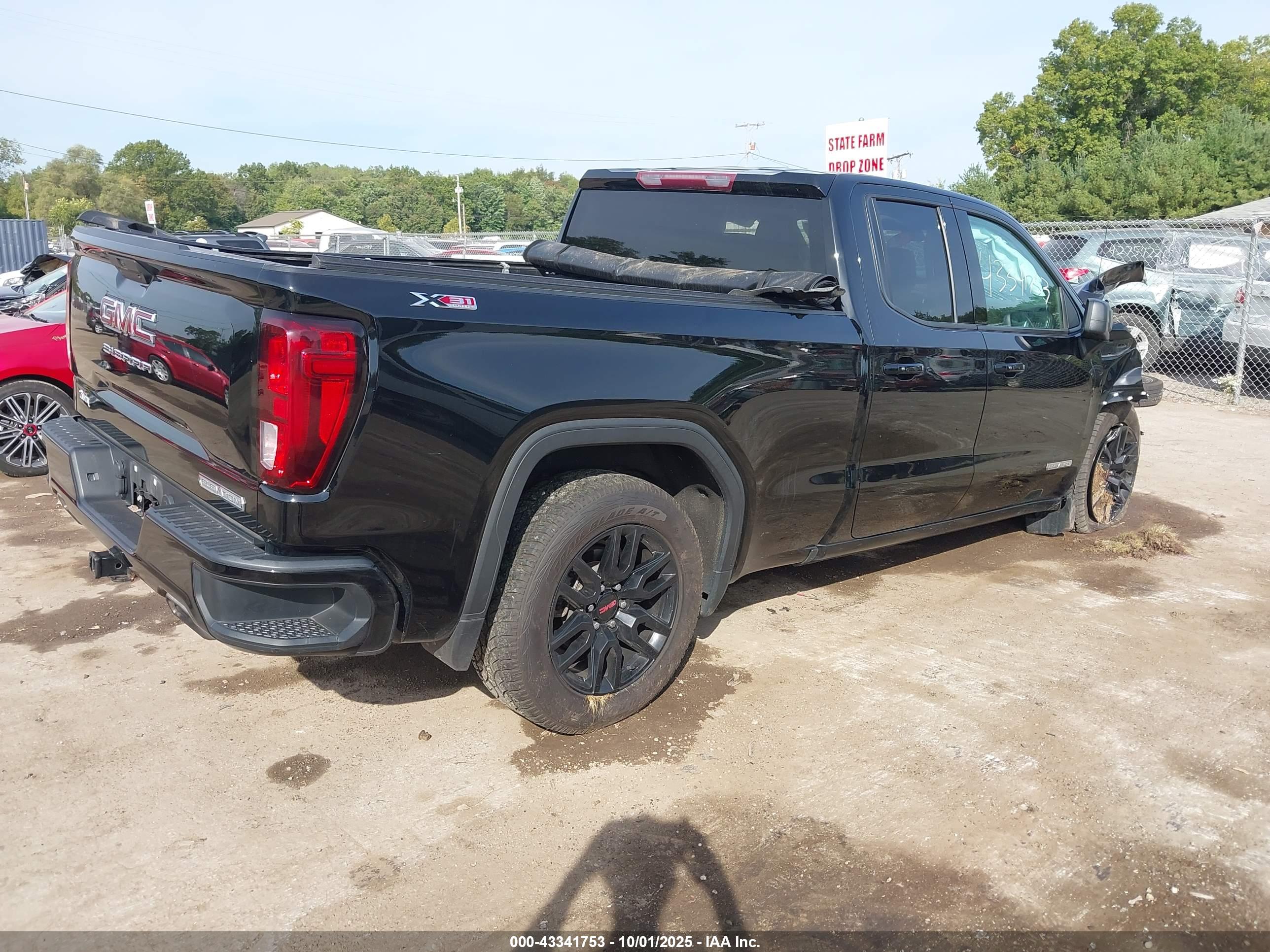 GMC SIERRA image 4
