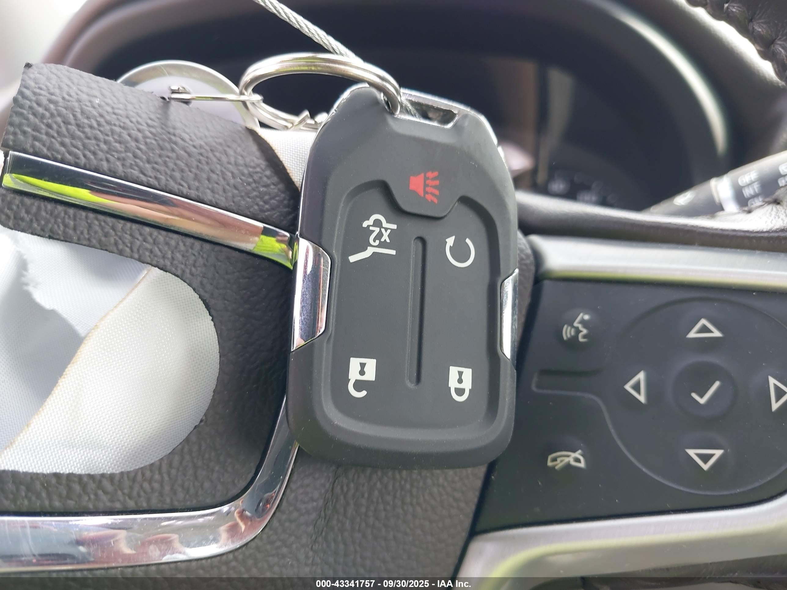 GMC ACADIA image 11