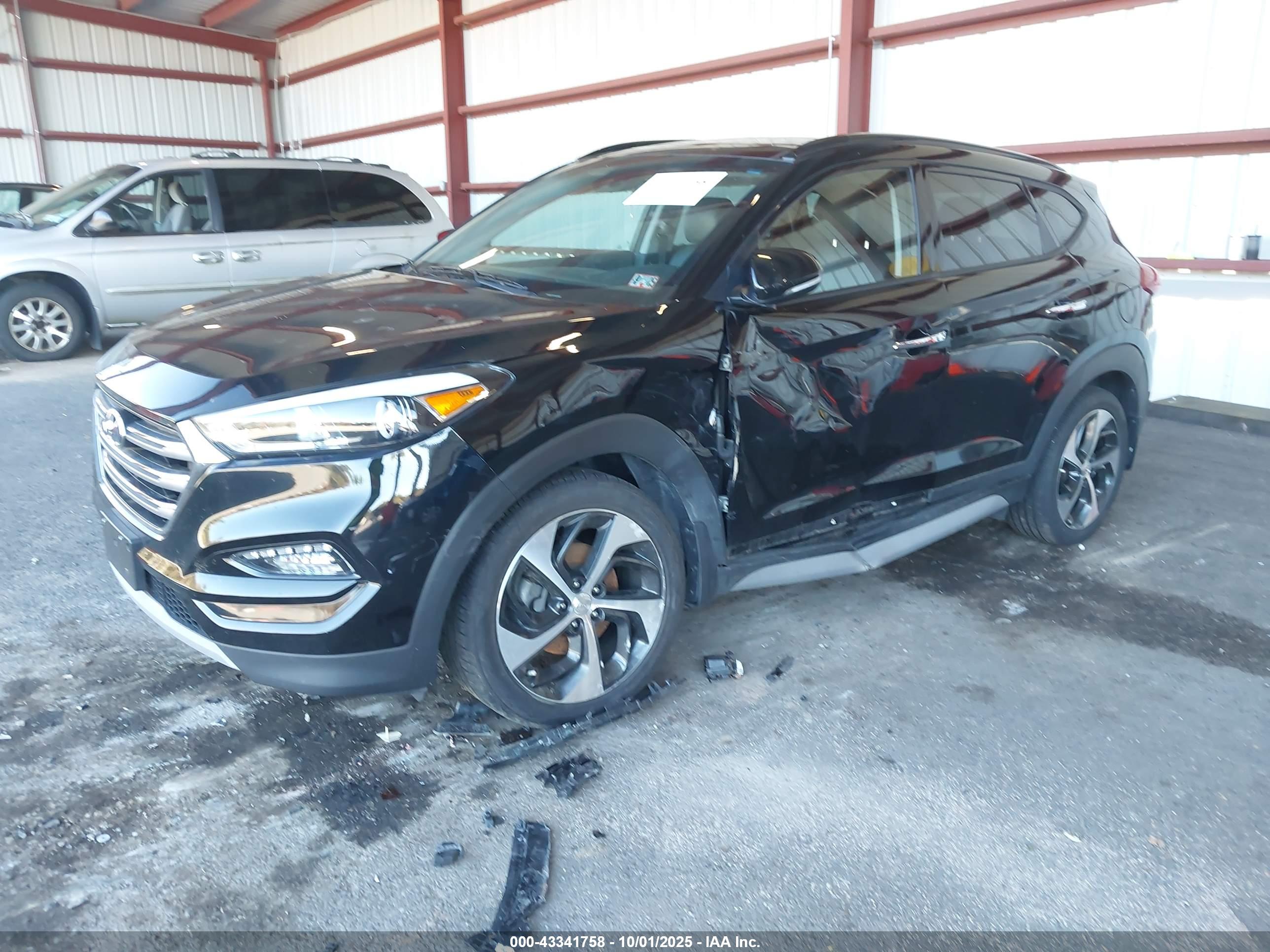 HYUNDAI TUCSON image 2