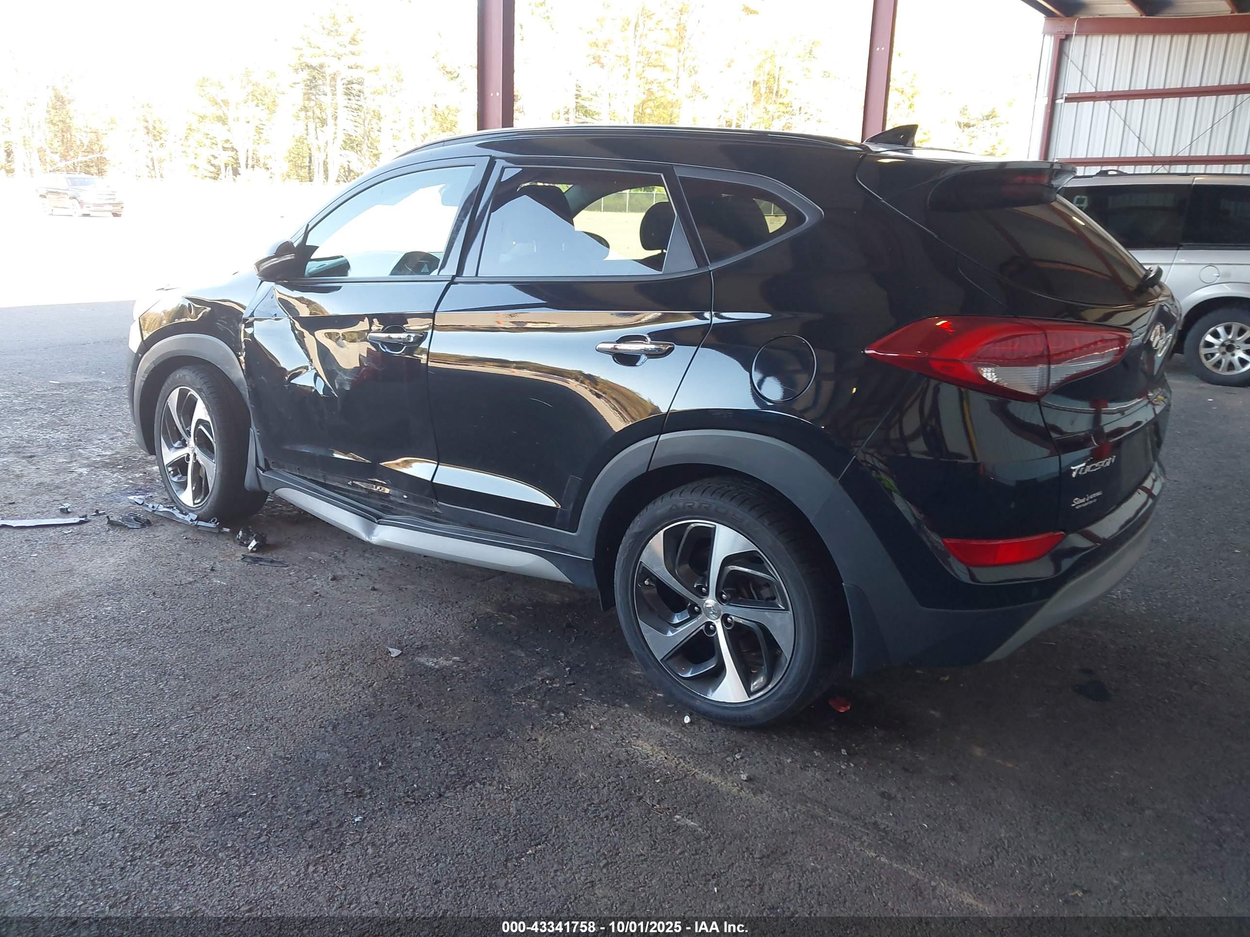 HYUNDAI TUCSON image 3