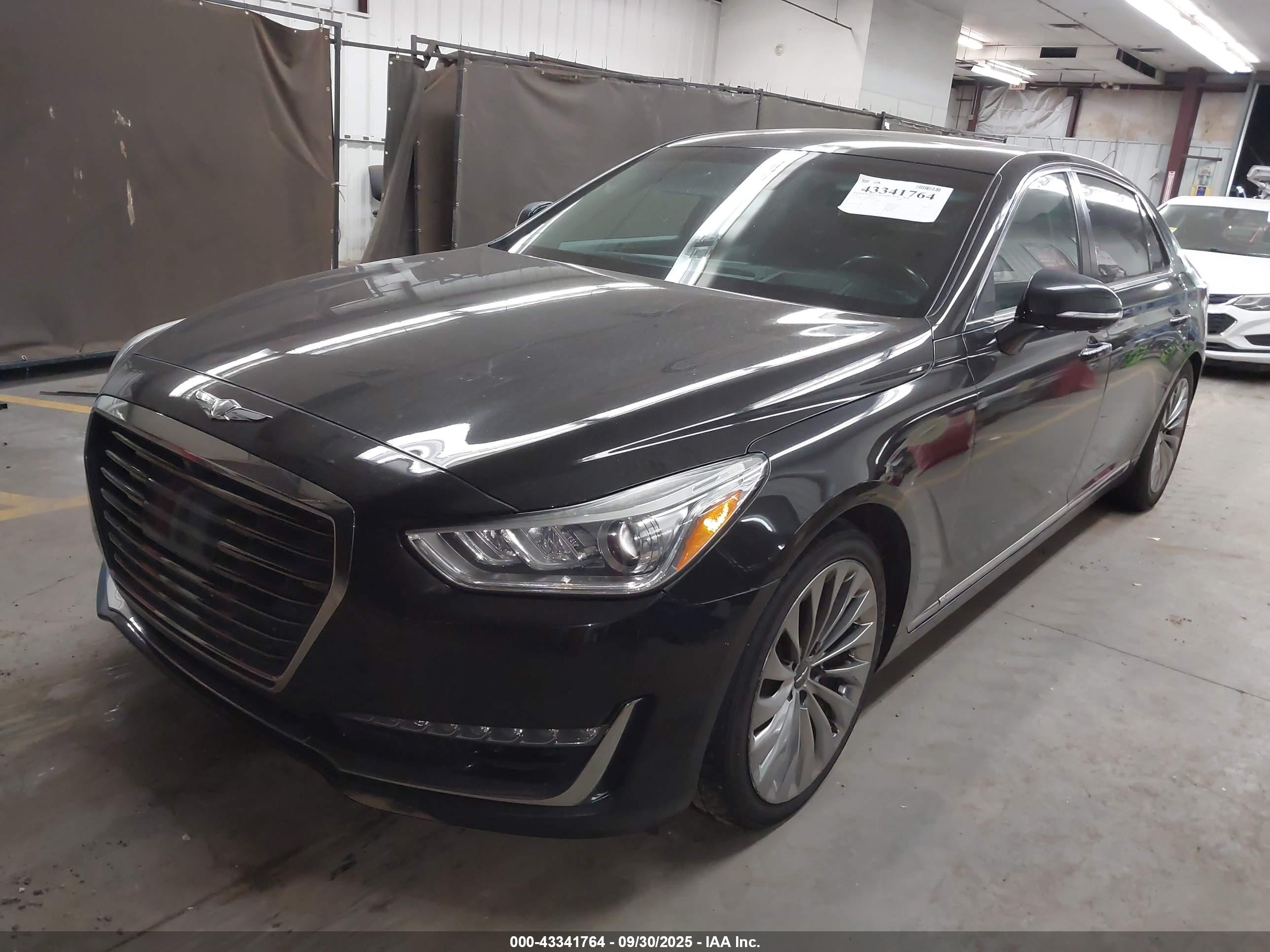 GENESIS G90 image 2