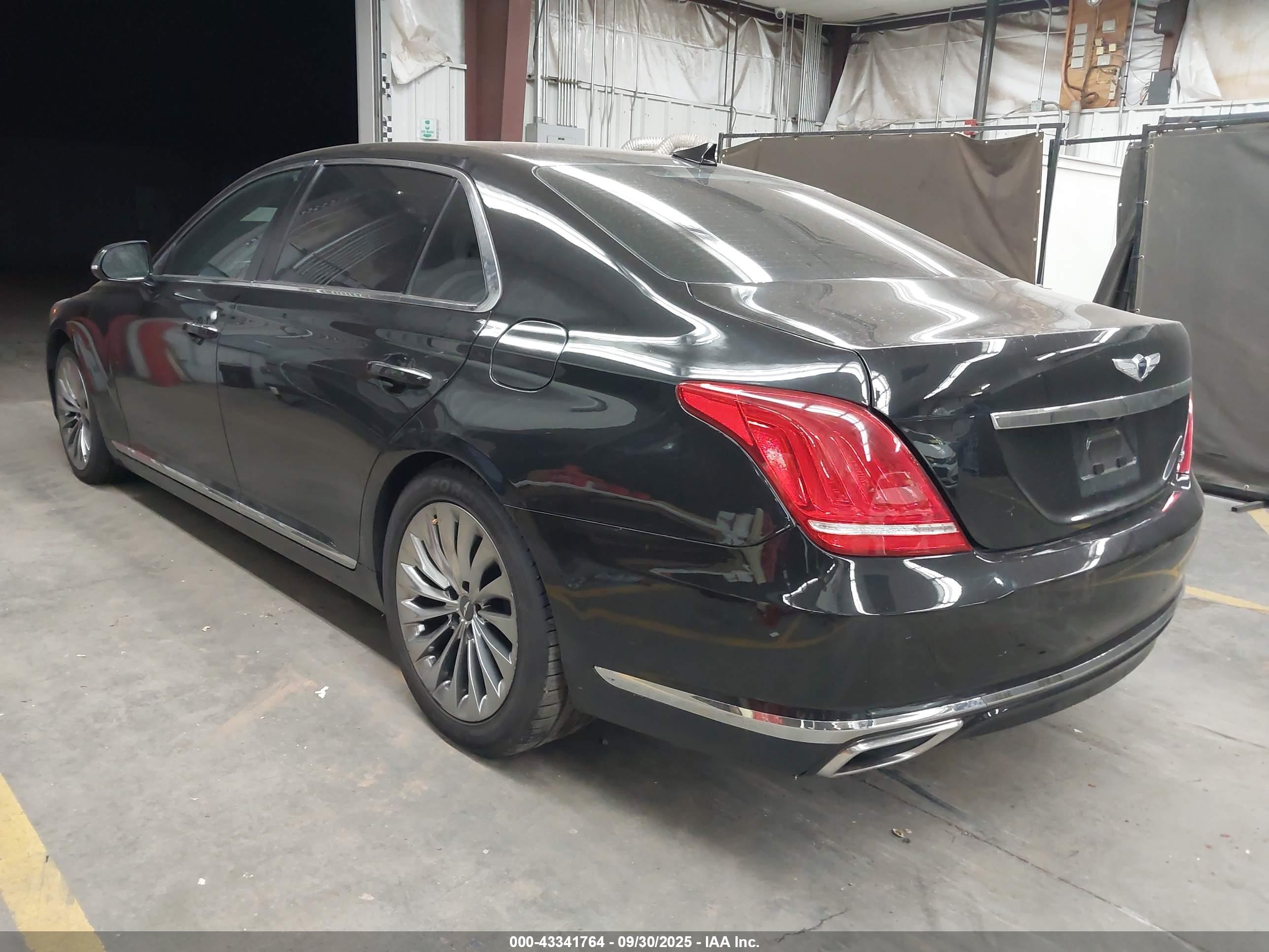 GENESIS G90 image 3