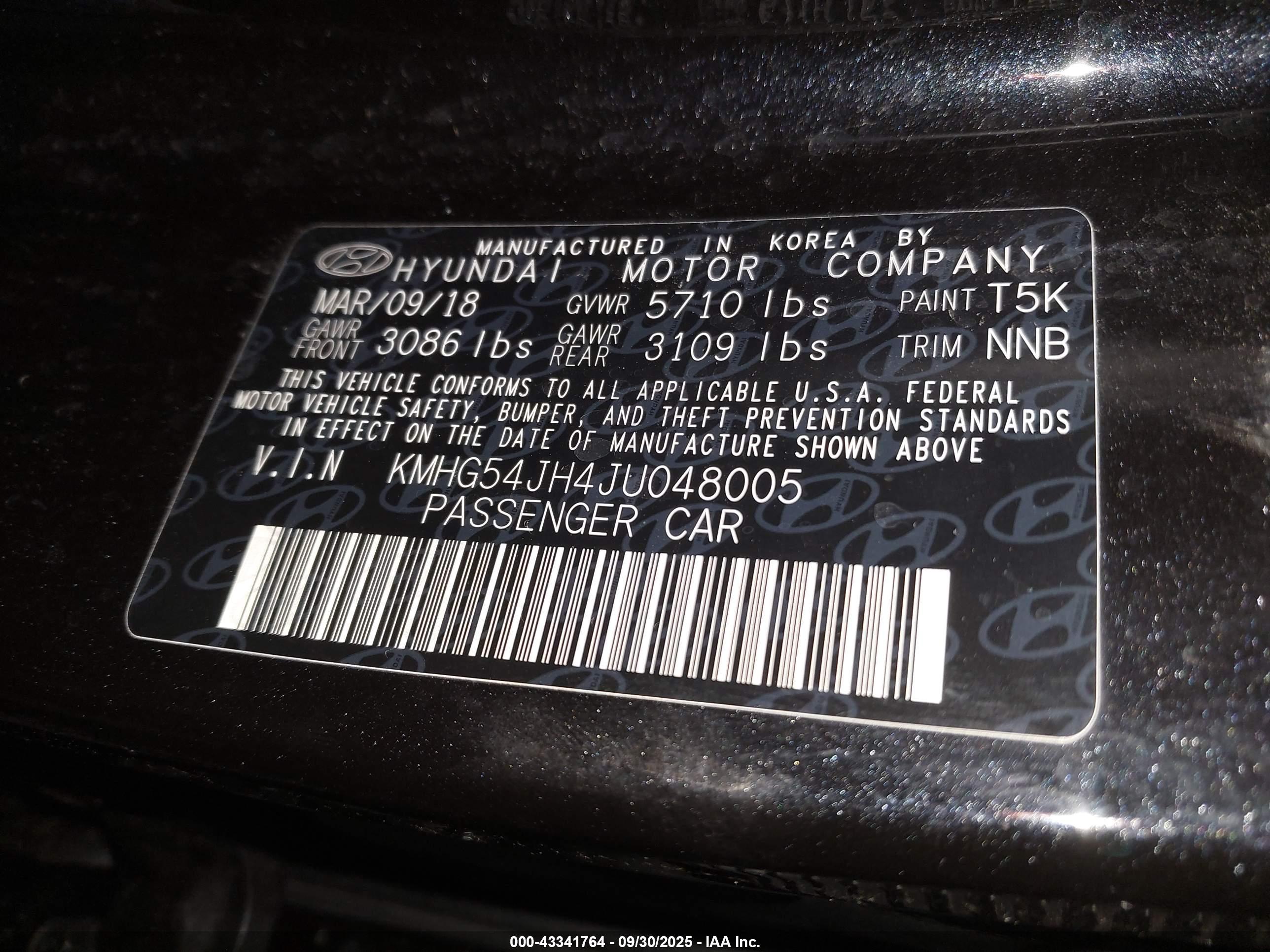 GENESIS G90 image 9