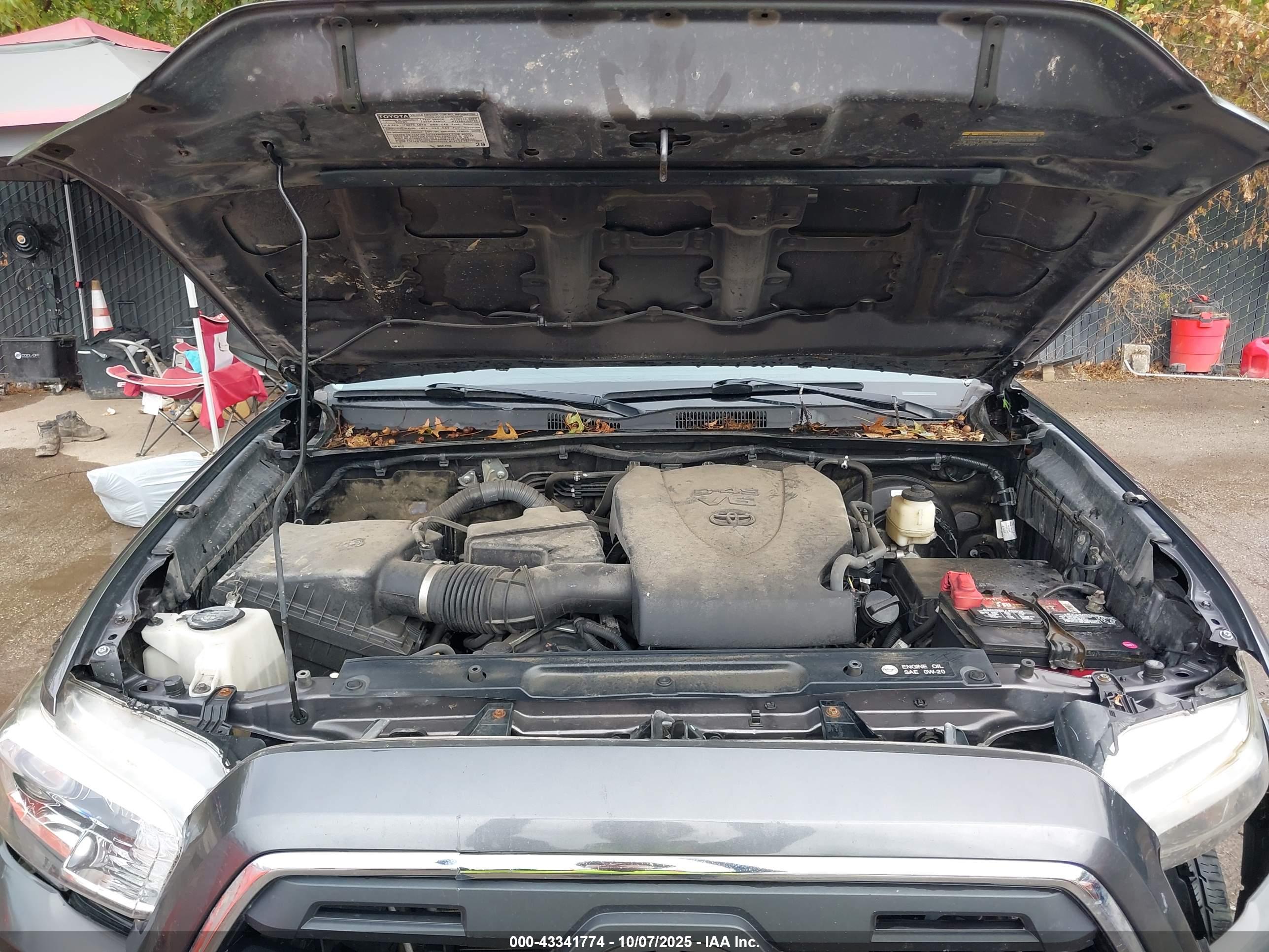 TOYOTA TACOMA image 10