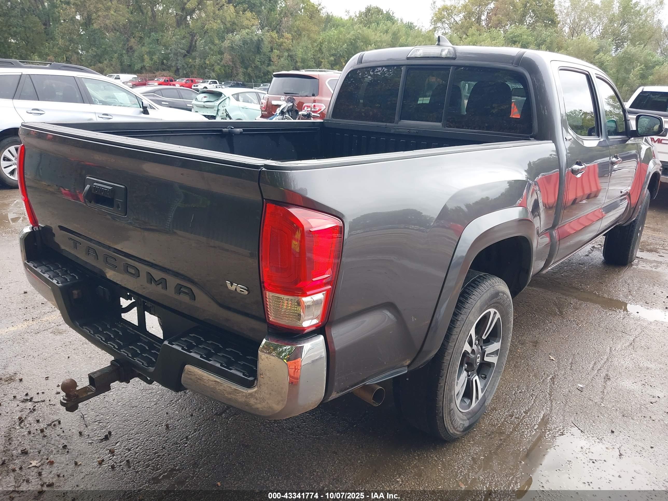 TOYOTA TACOMA image 4