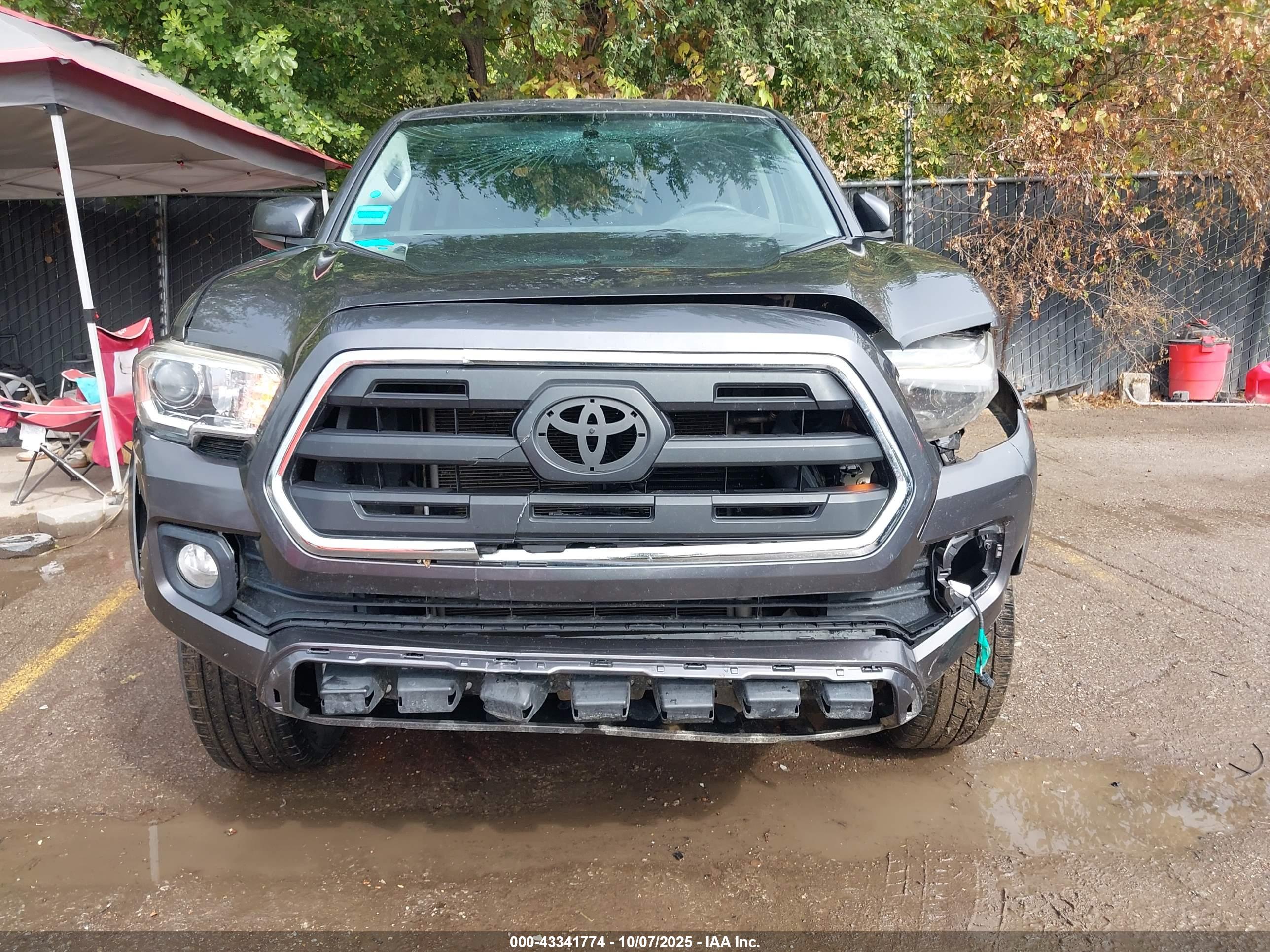 TOYOTA TACOMA image 6