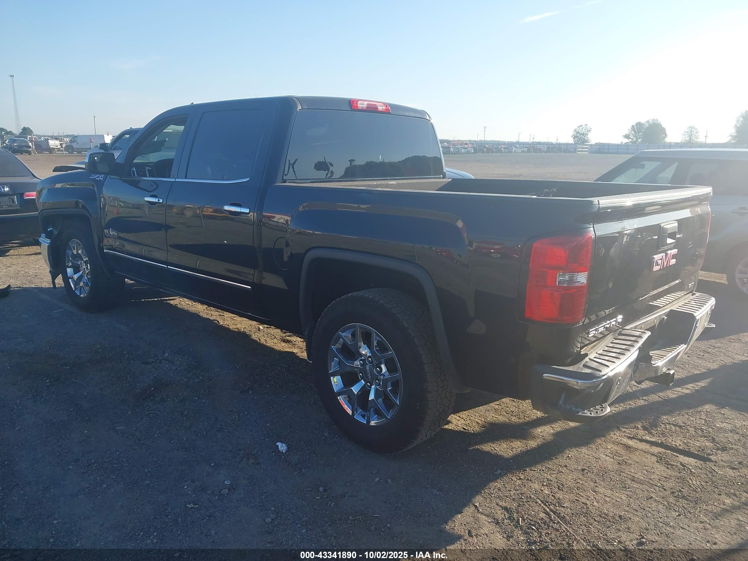 GMC SIERRA image 3