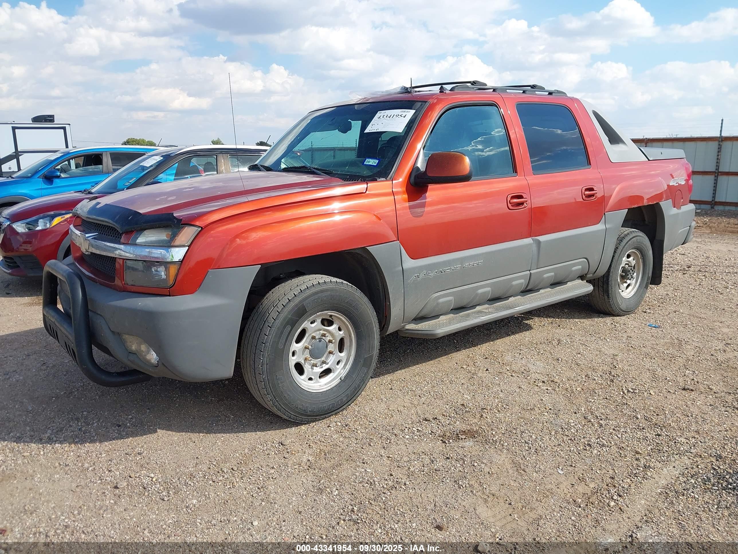 CHEVROLET AVALANCHE image 2