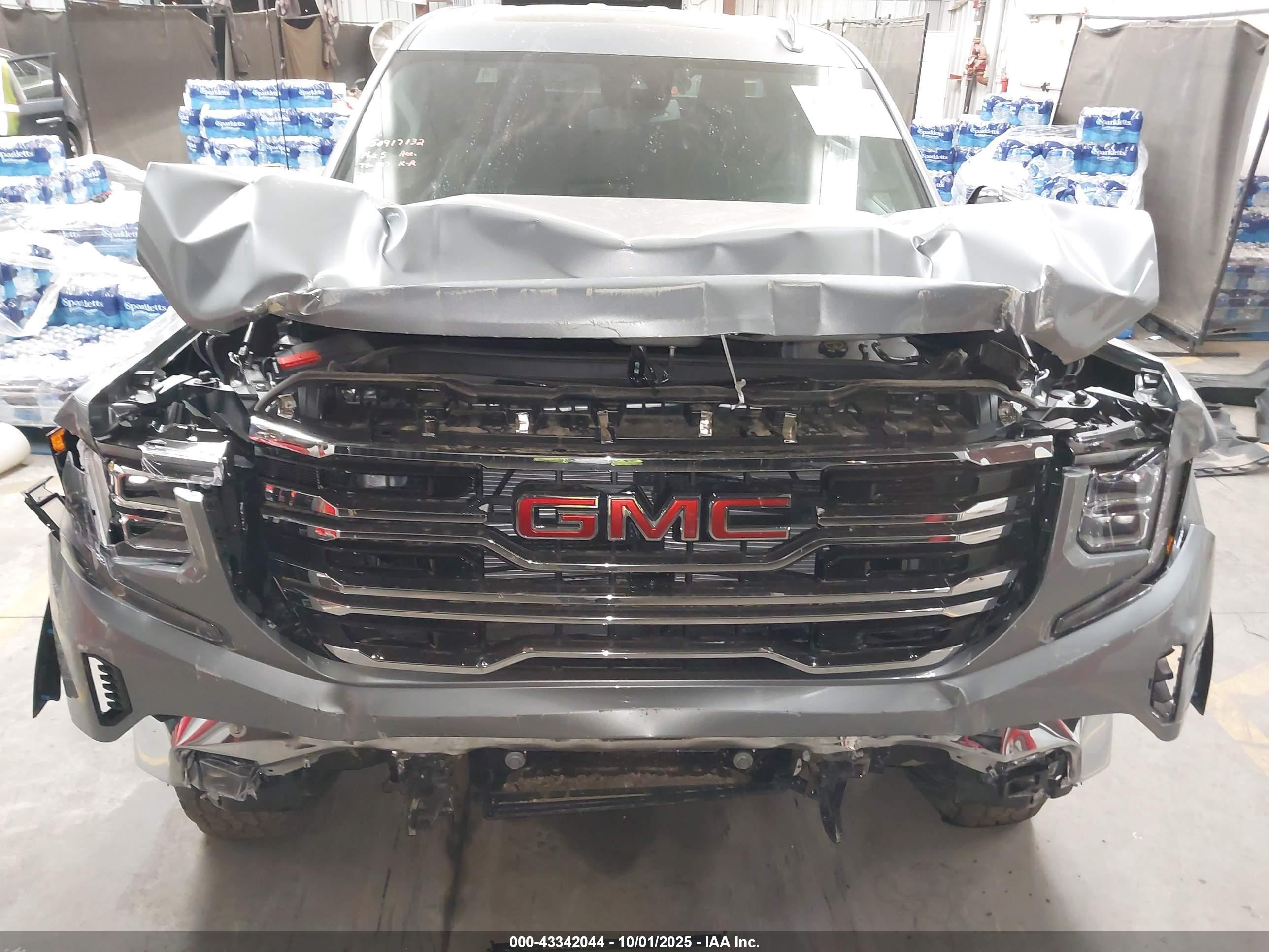GMC SIERRA image 6