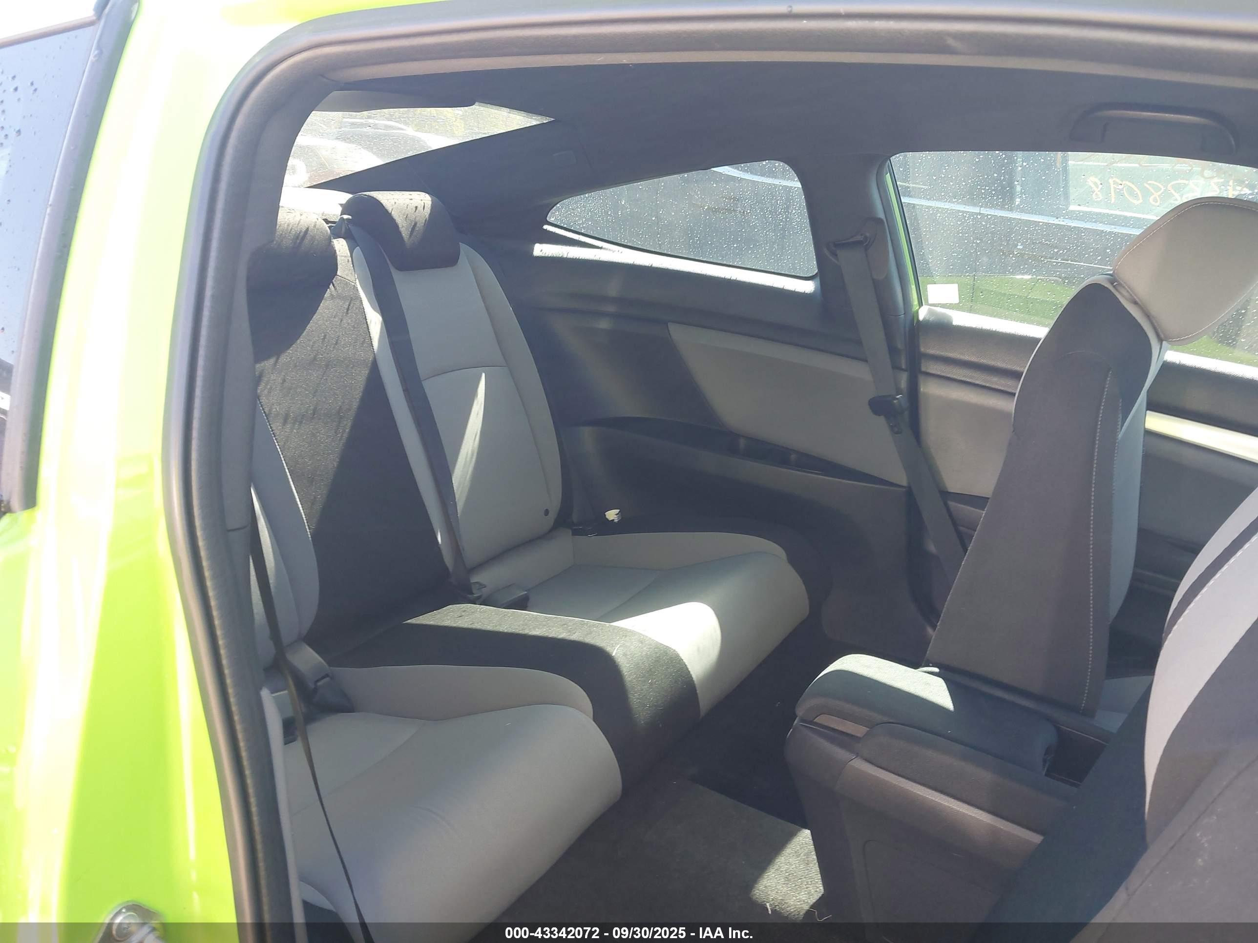 HONDA CIVIC image 8