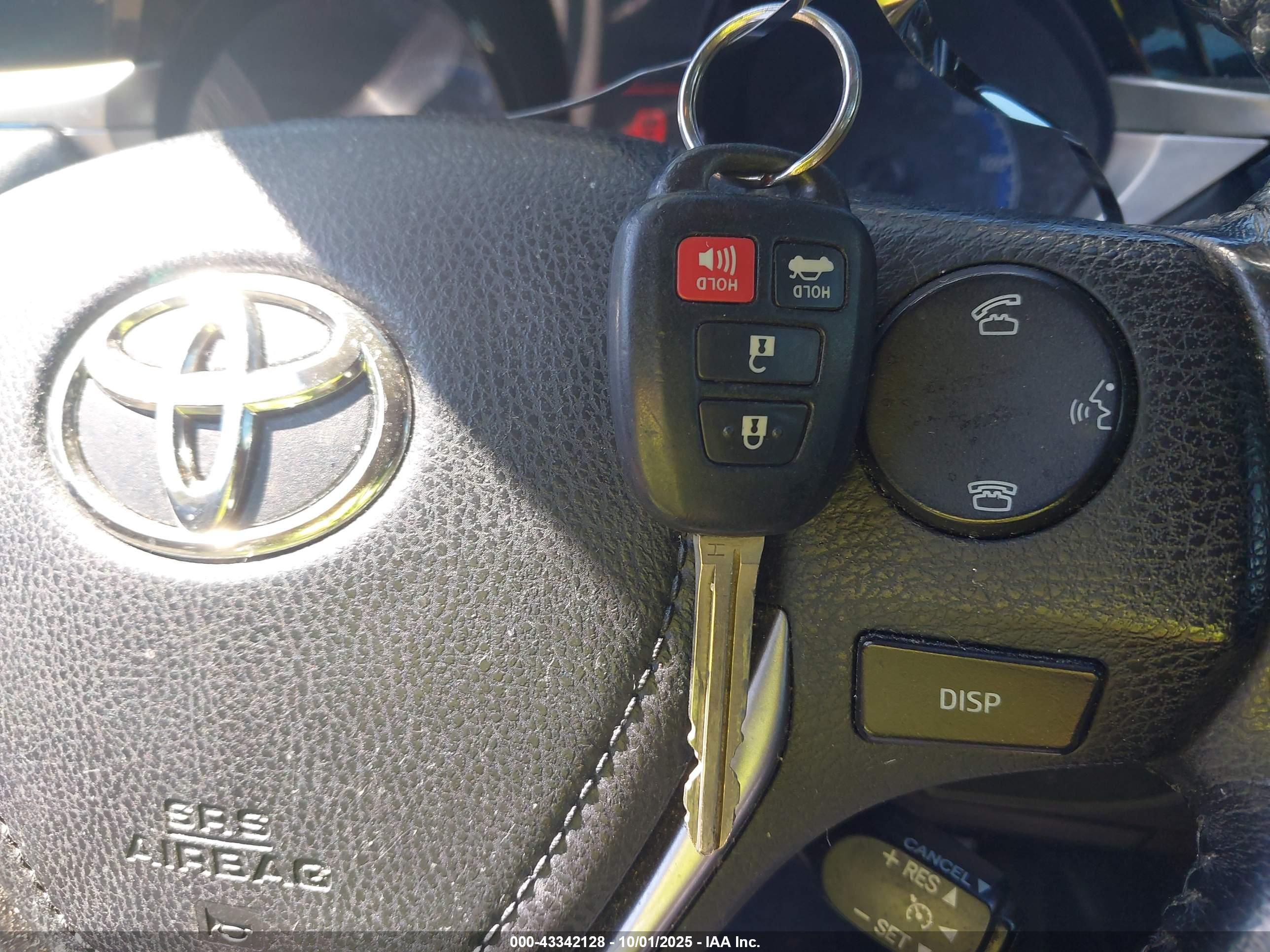 TOYOTA COROLLA image 11