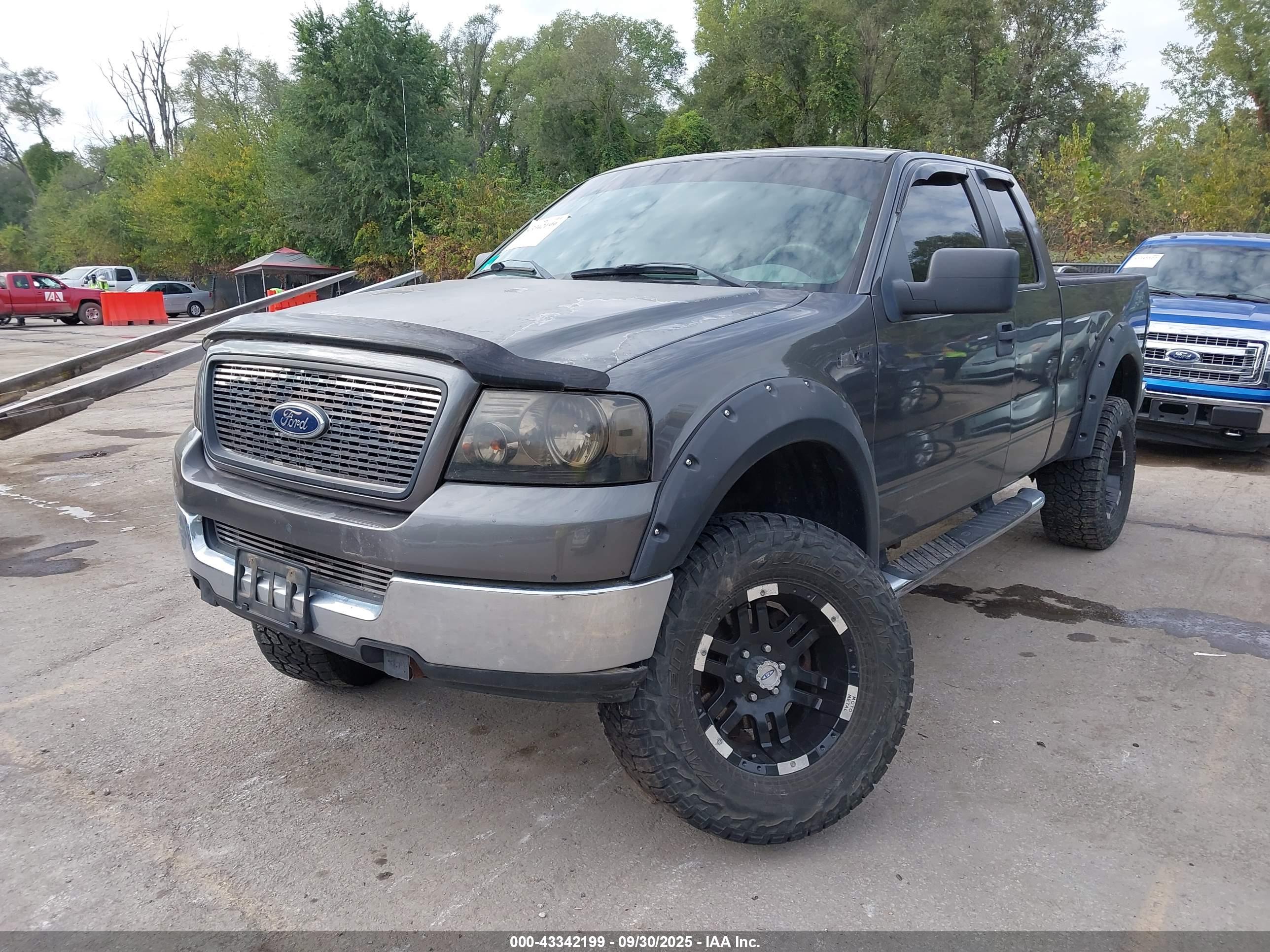 FORD F-150 image 2