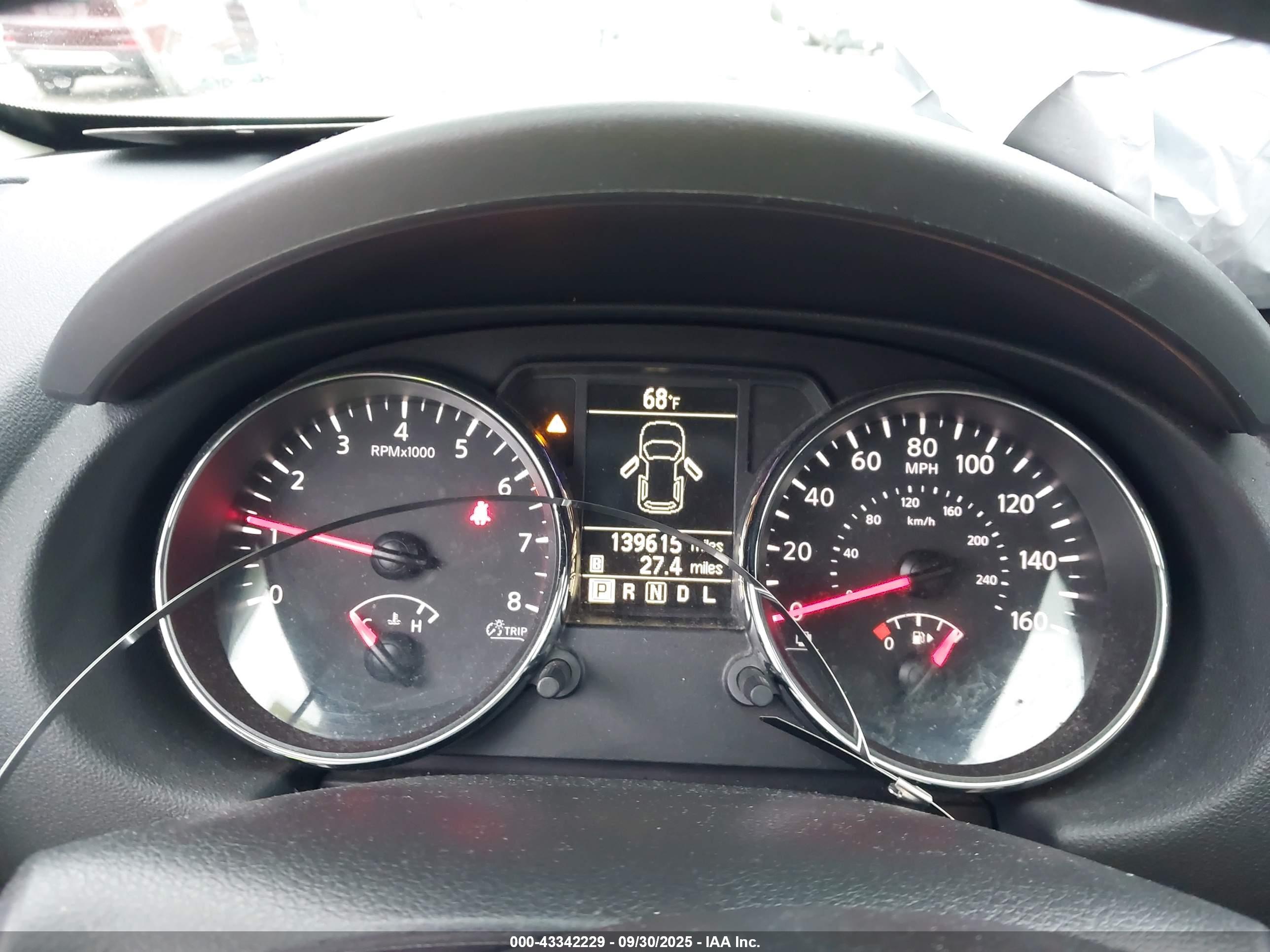 NISSAN ROGUE image 7