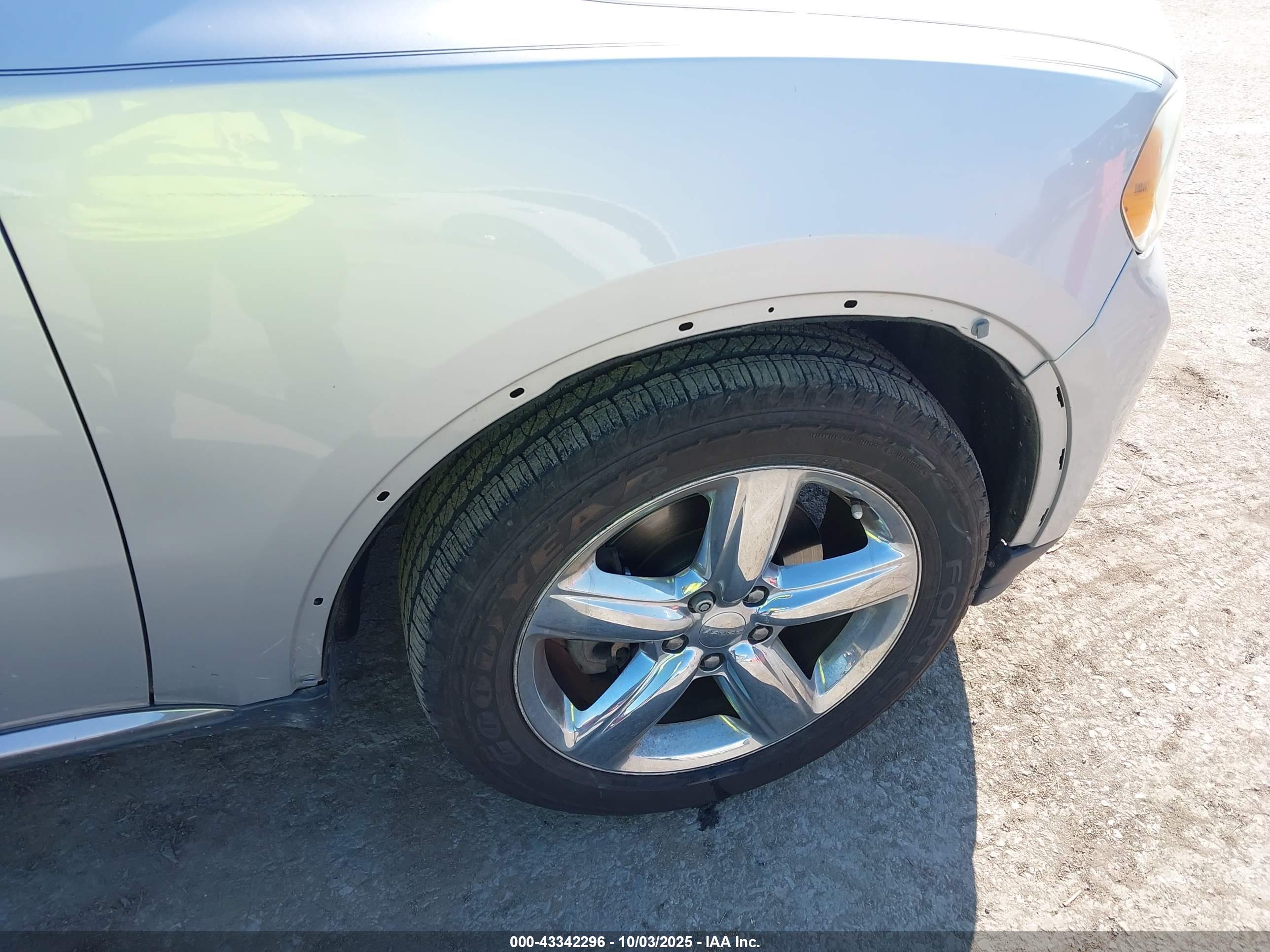 DODGE DURANGO image 6
