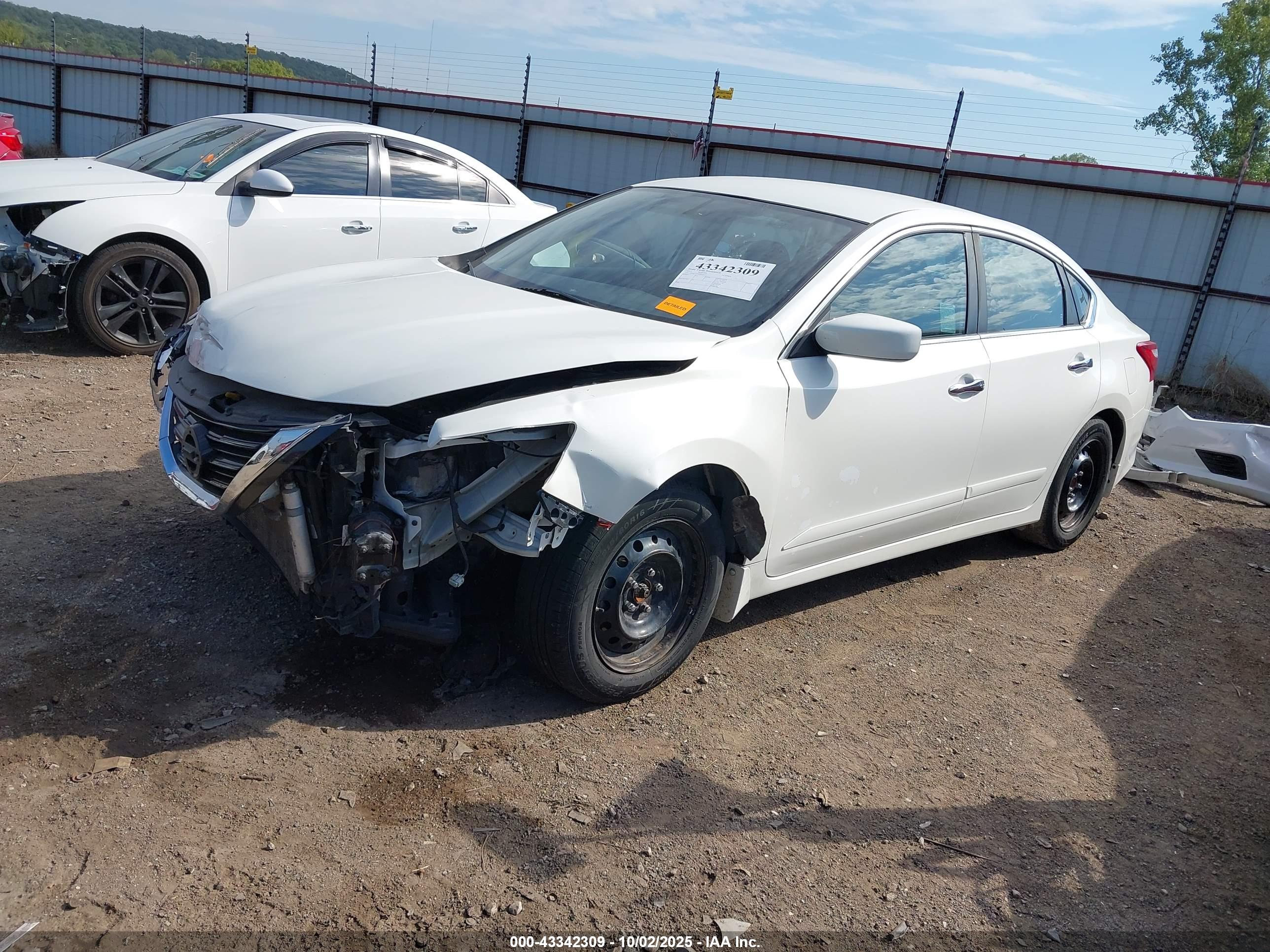 NISSAN ALTIMA image 2