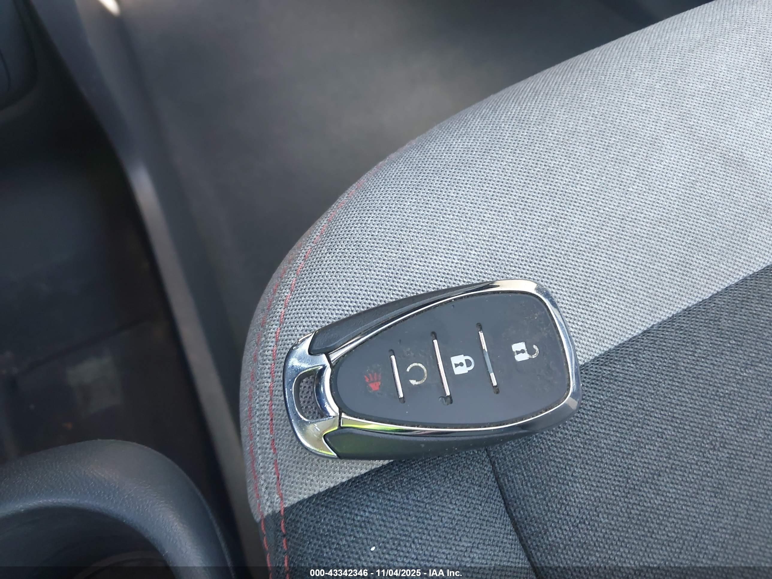 CHEVROLET BOLT image 11