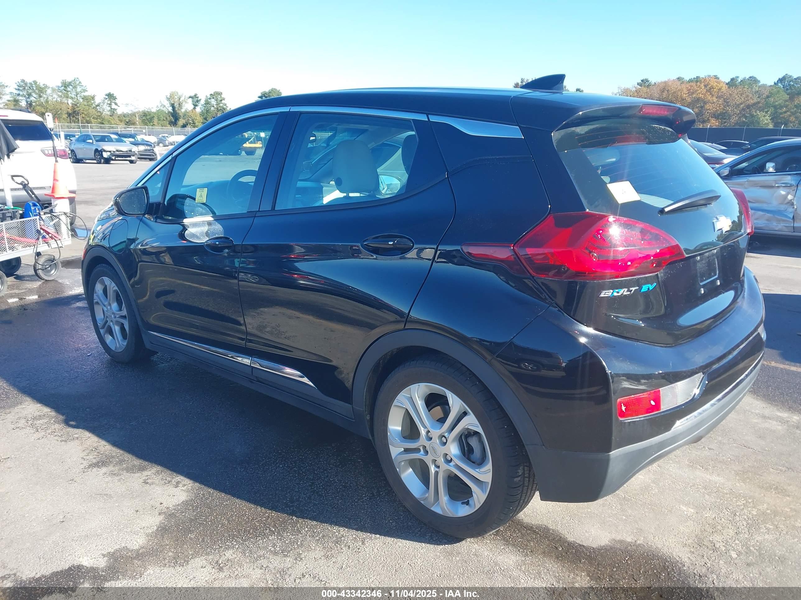 CHEVROLET BOLT image 3