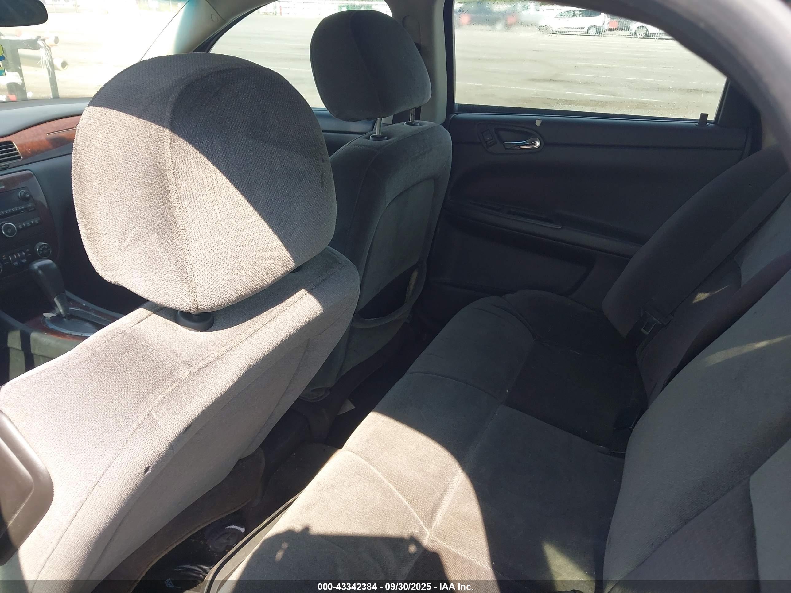 CHEVROLET IMPALA image 8