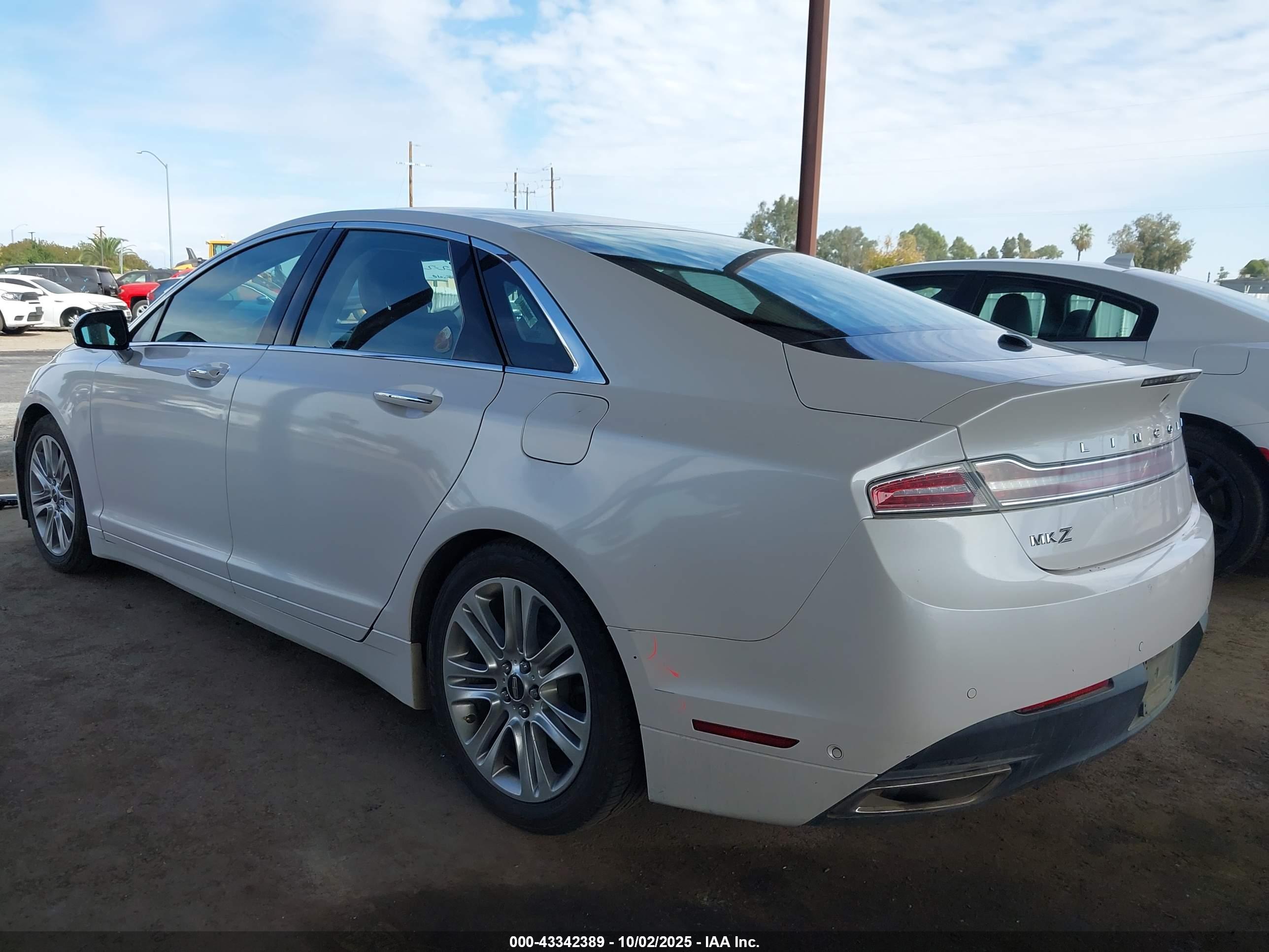 LINCOLN MKZ image 3