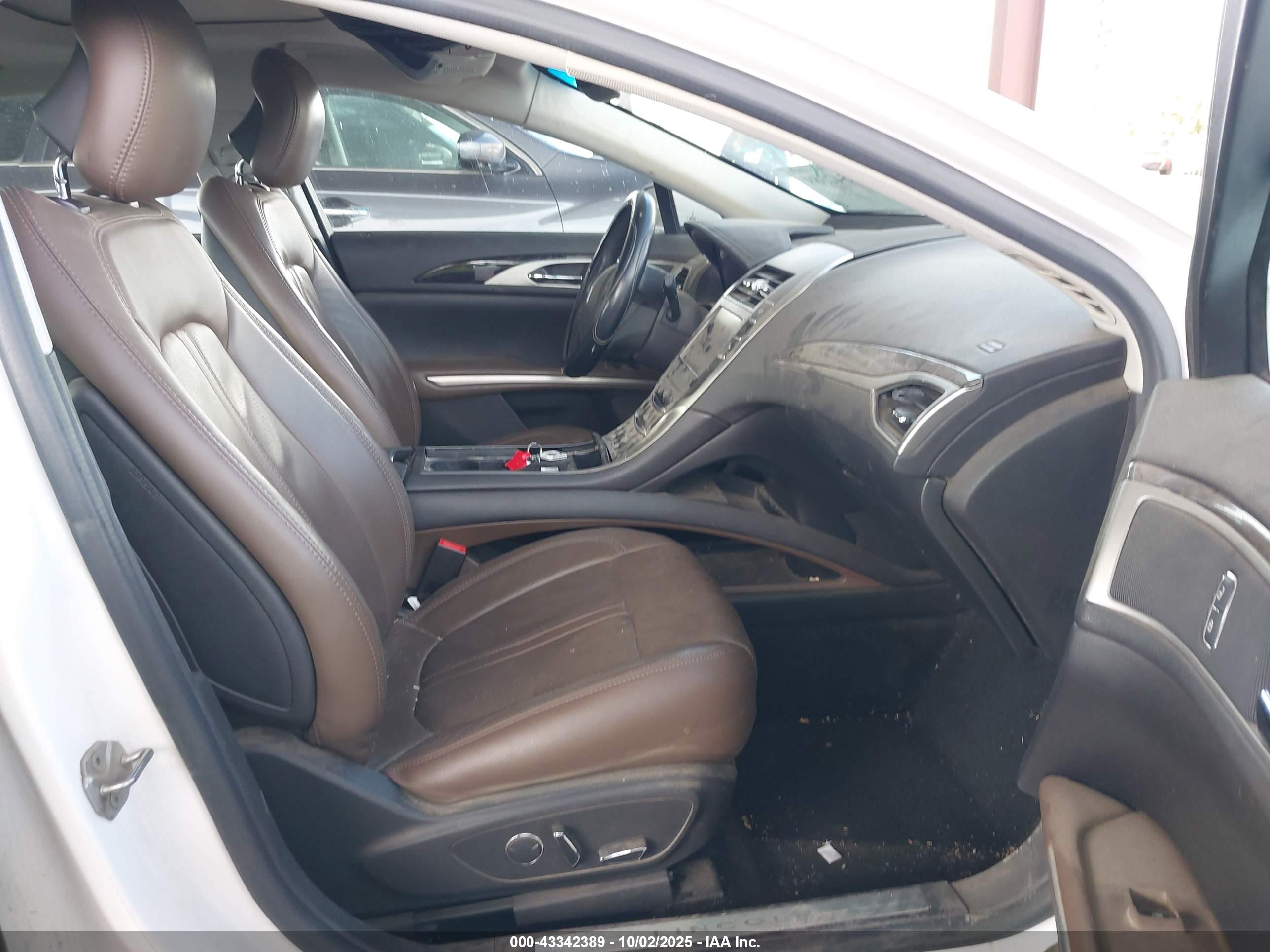 LINCOLN MKZ image 5