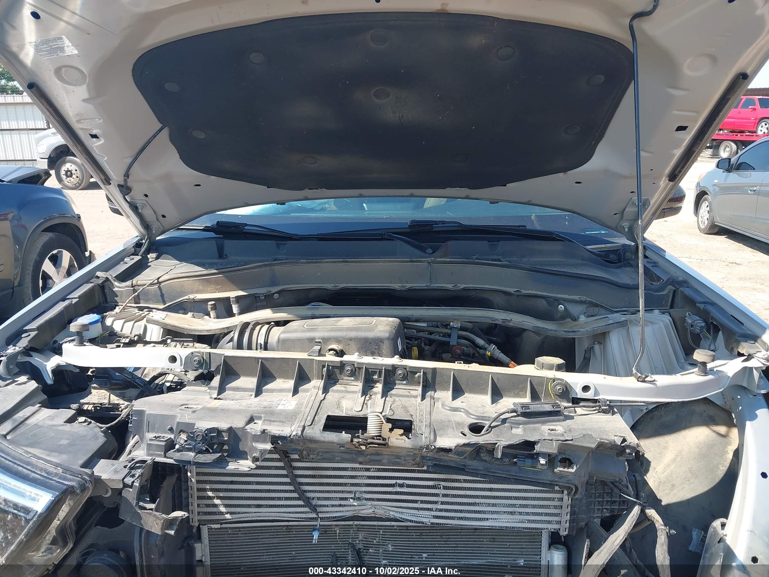 FORD EXPLORER image 10