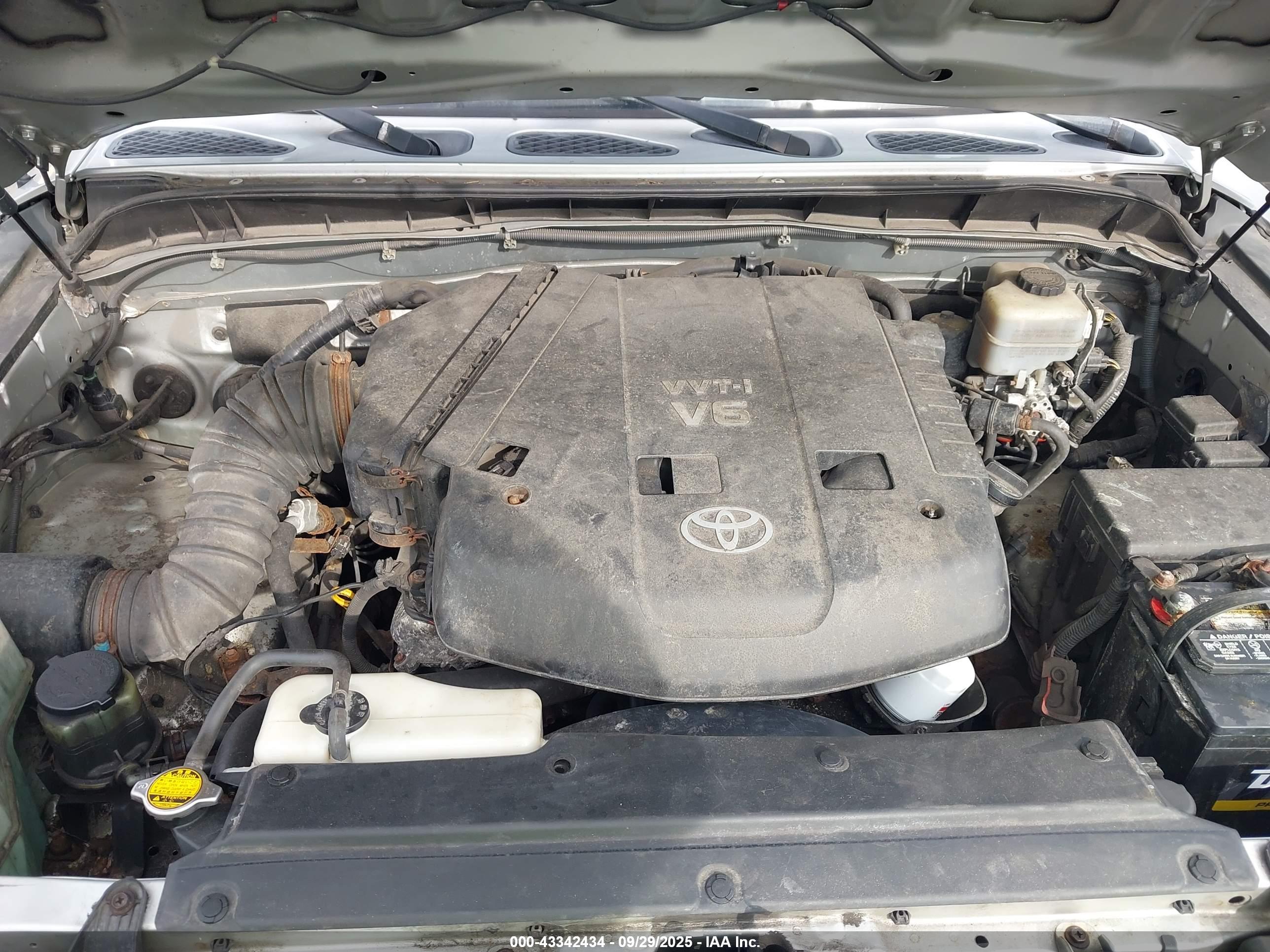 TOYOTA FJ image 10