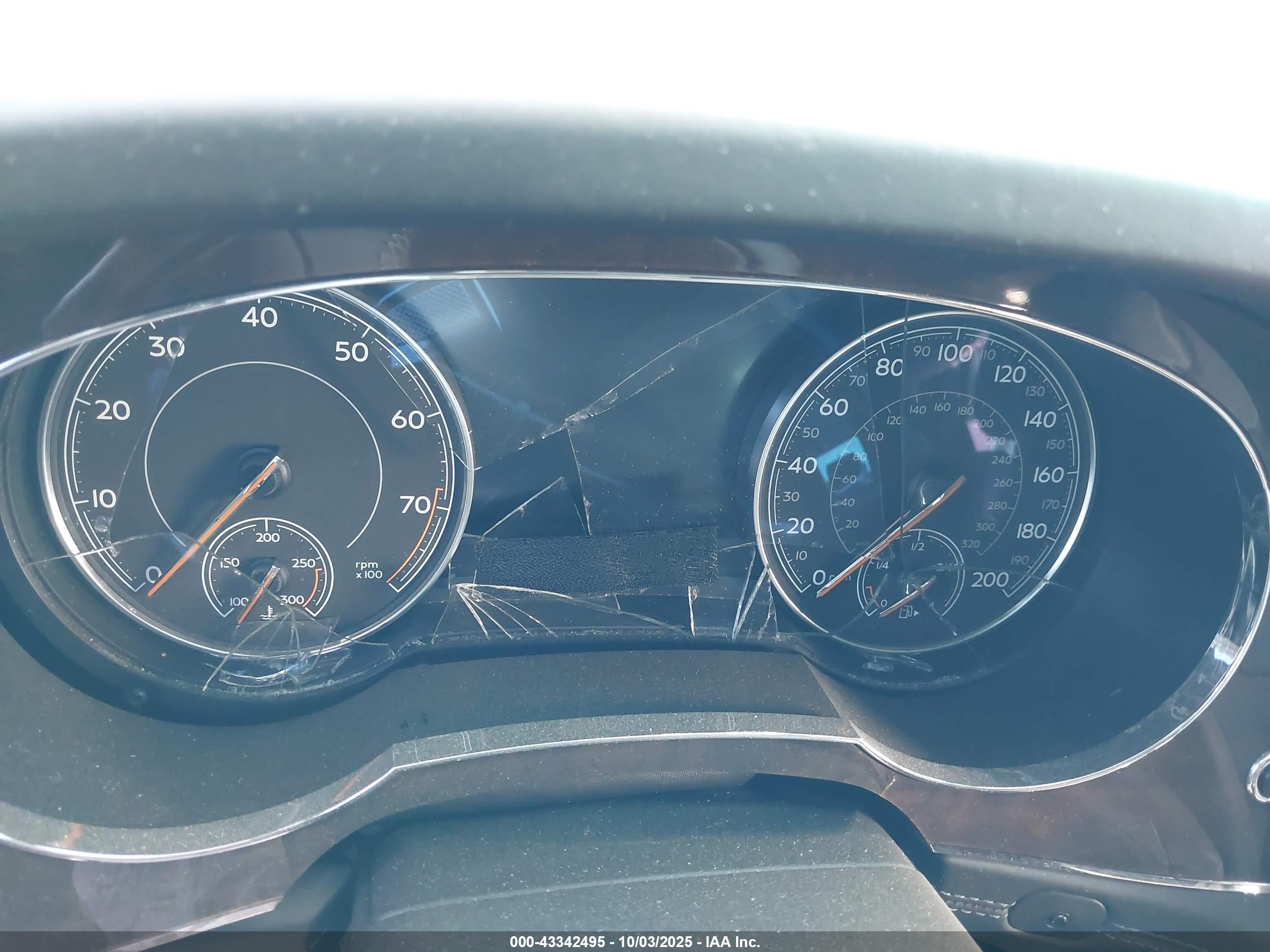BENTLEY BENTAYGA image 7