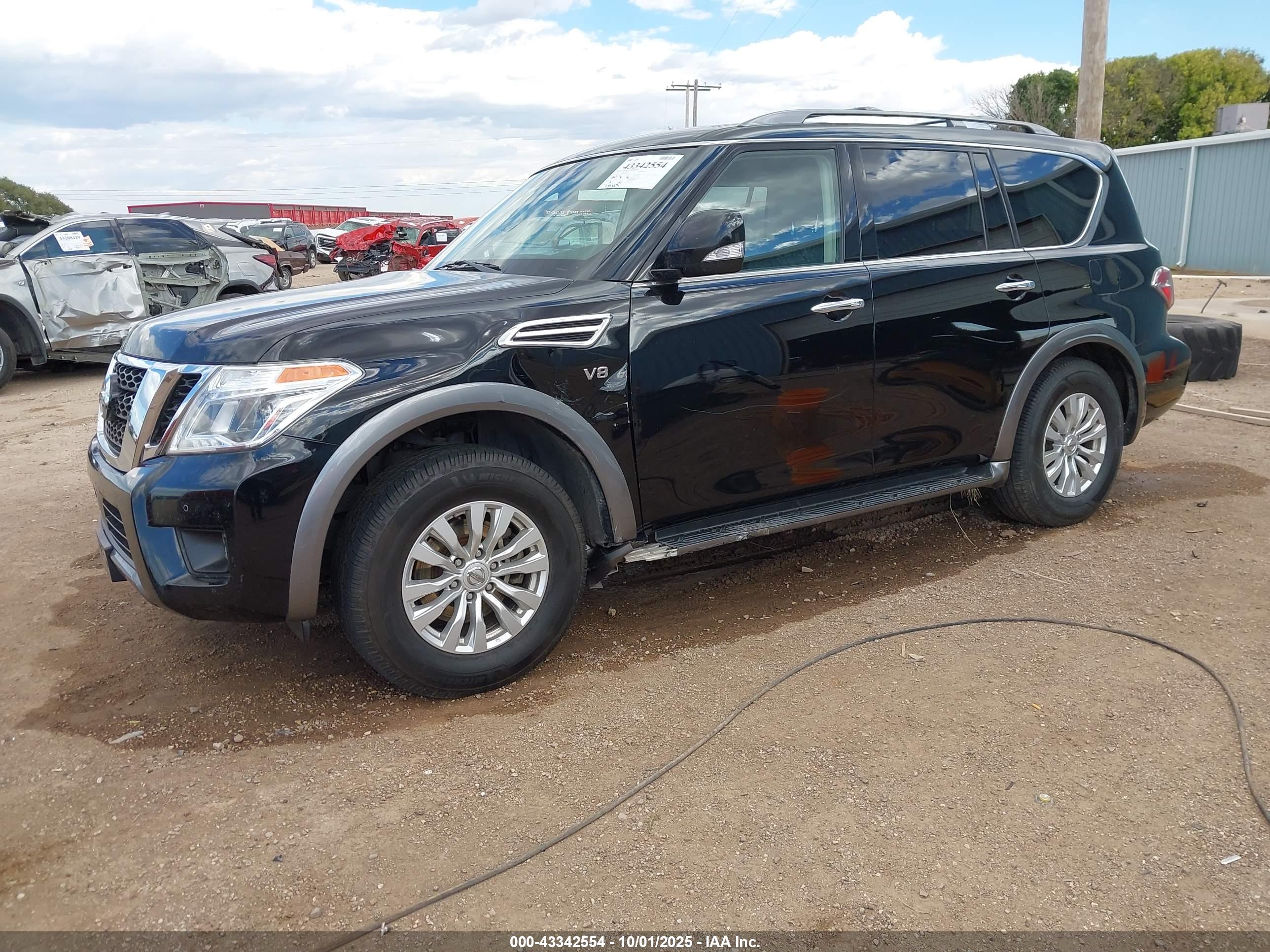 NISSAN ARMADA image 2