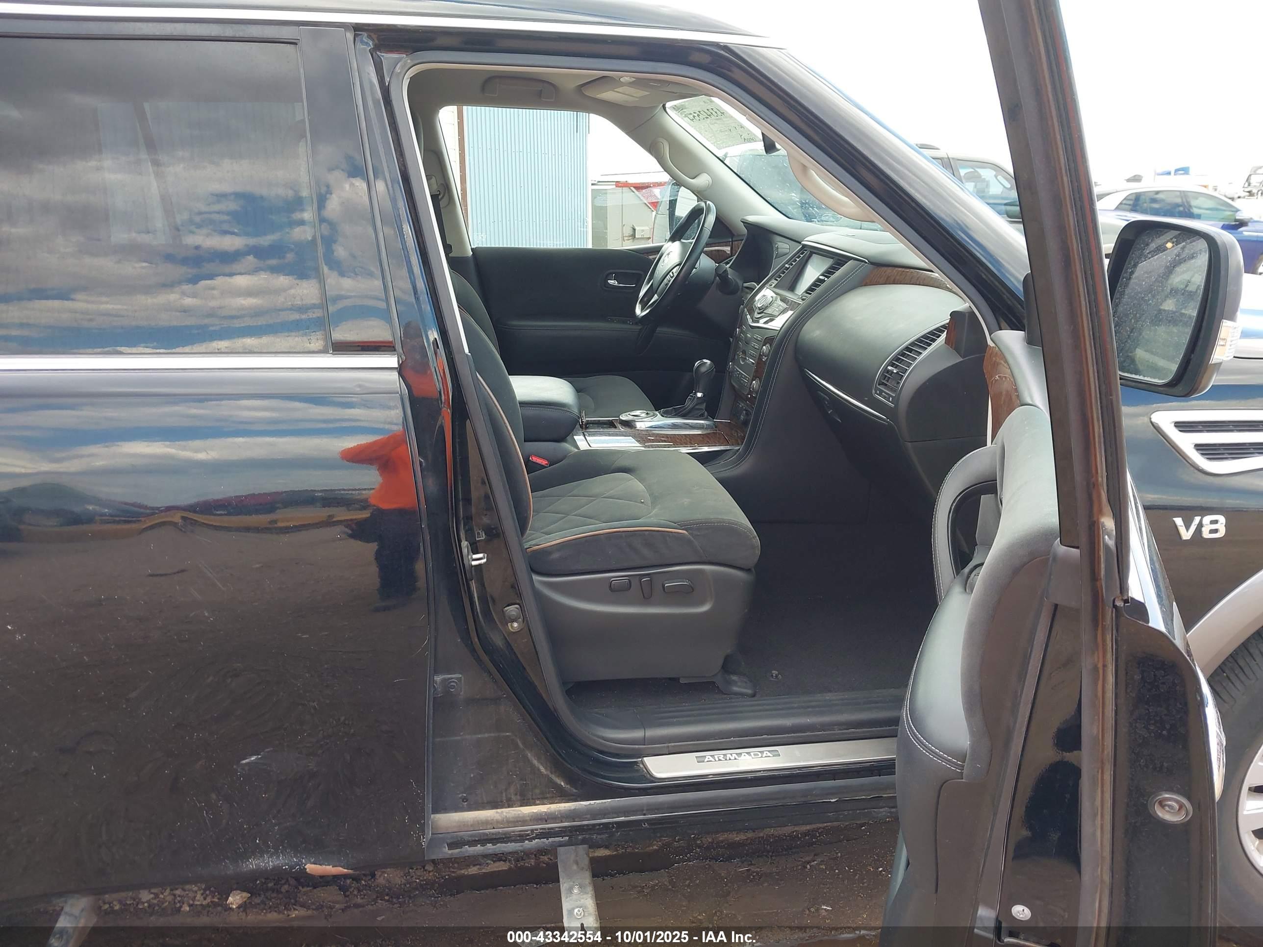 NISSAN ARMADA image 5