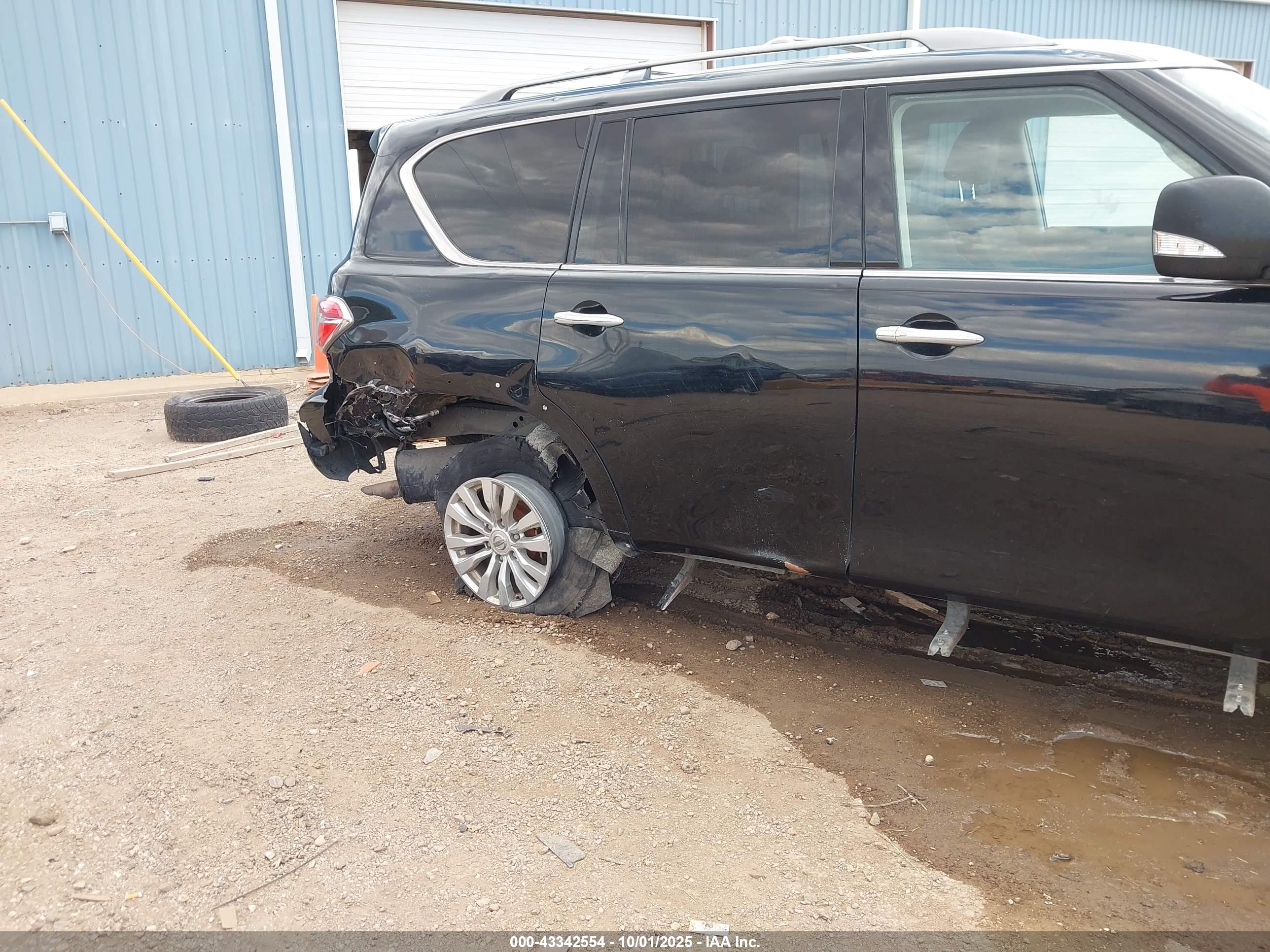 NISSAN ARMADA image 6