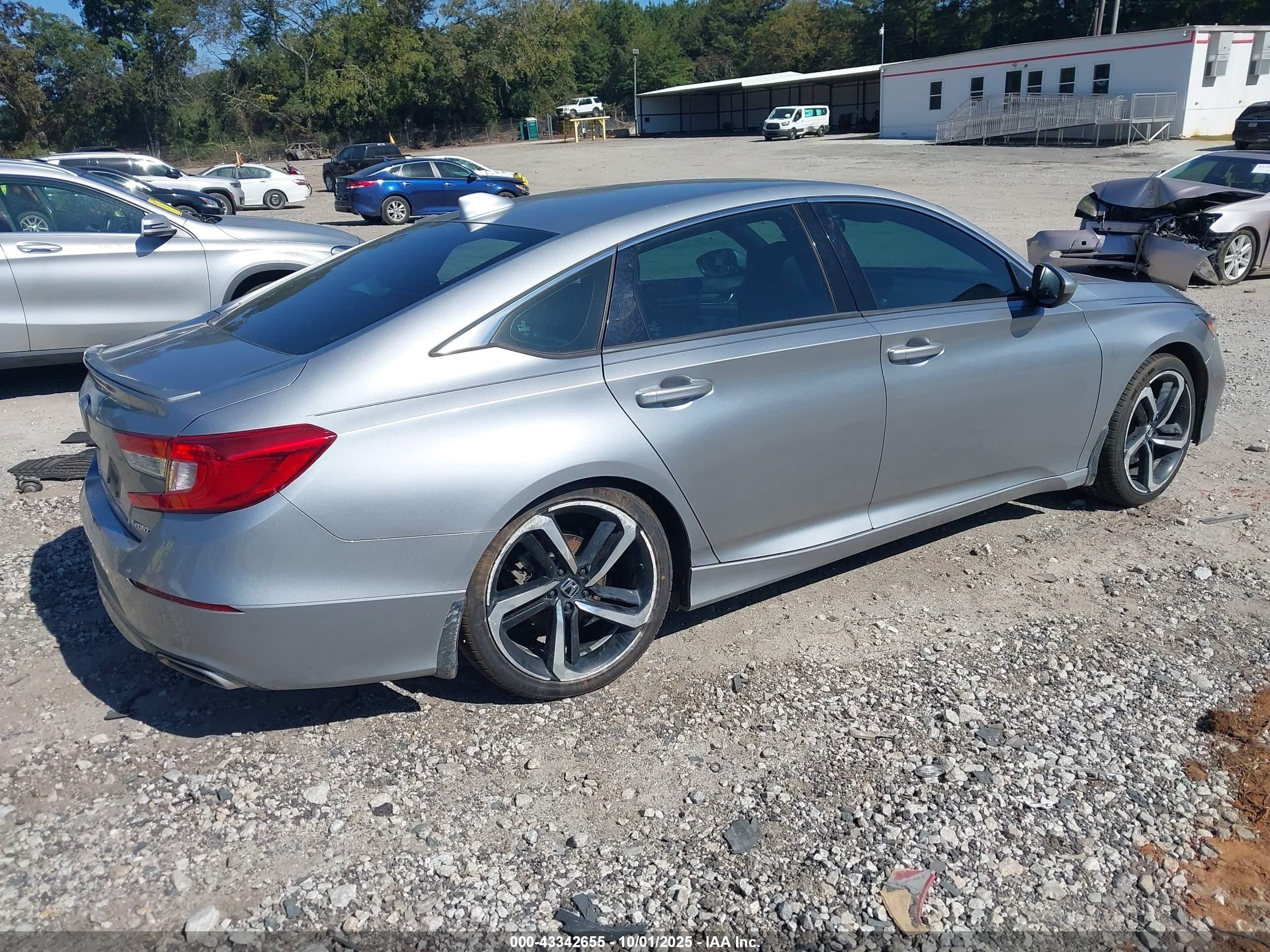 HONDA ACCORD image 4