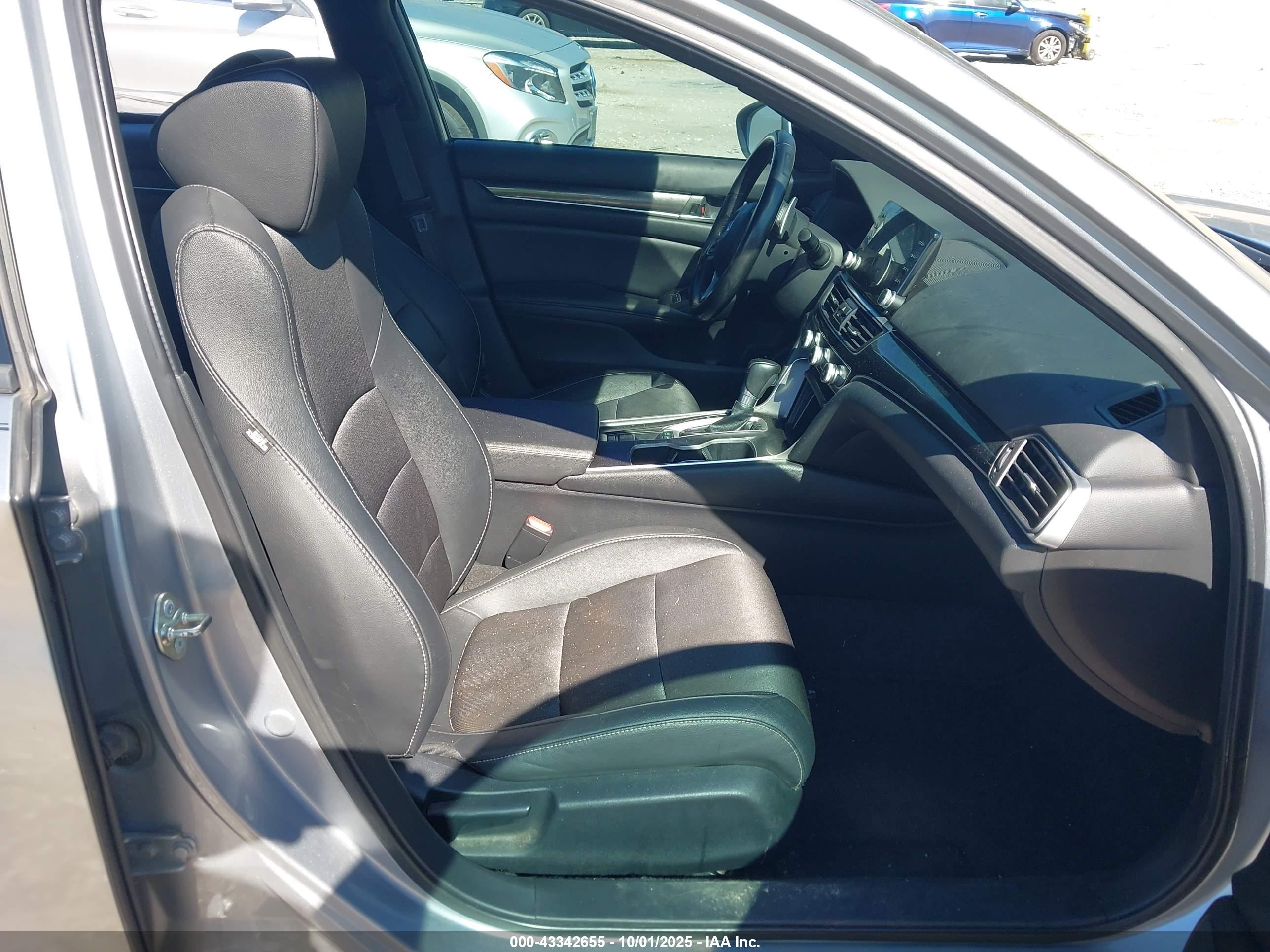 HONDA ACCORD image 5