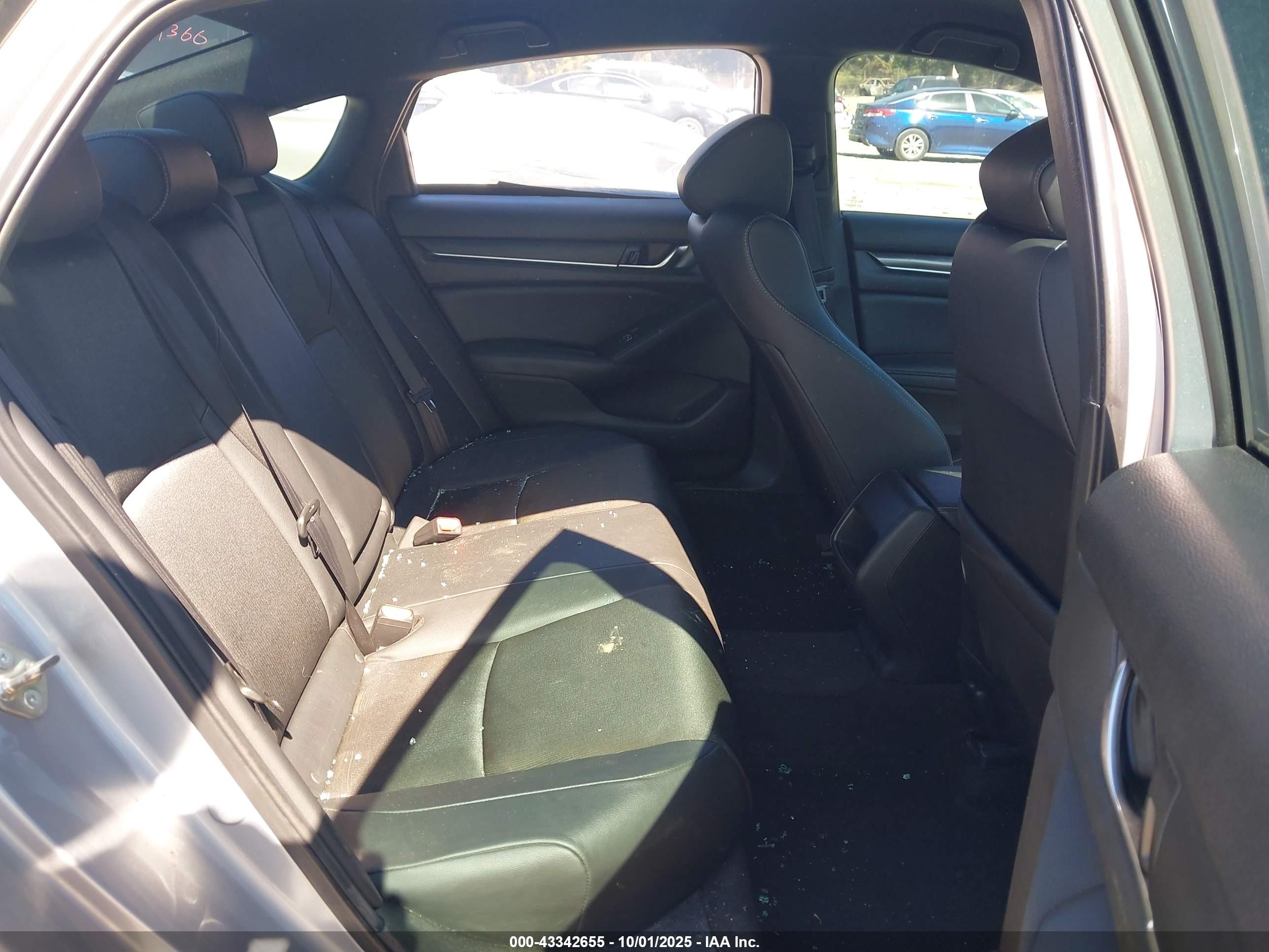 HONDA ACCORD image 8