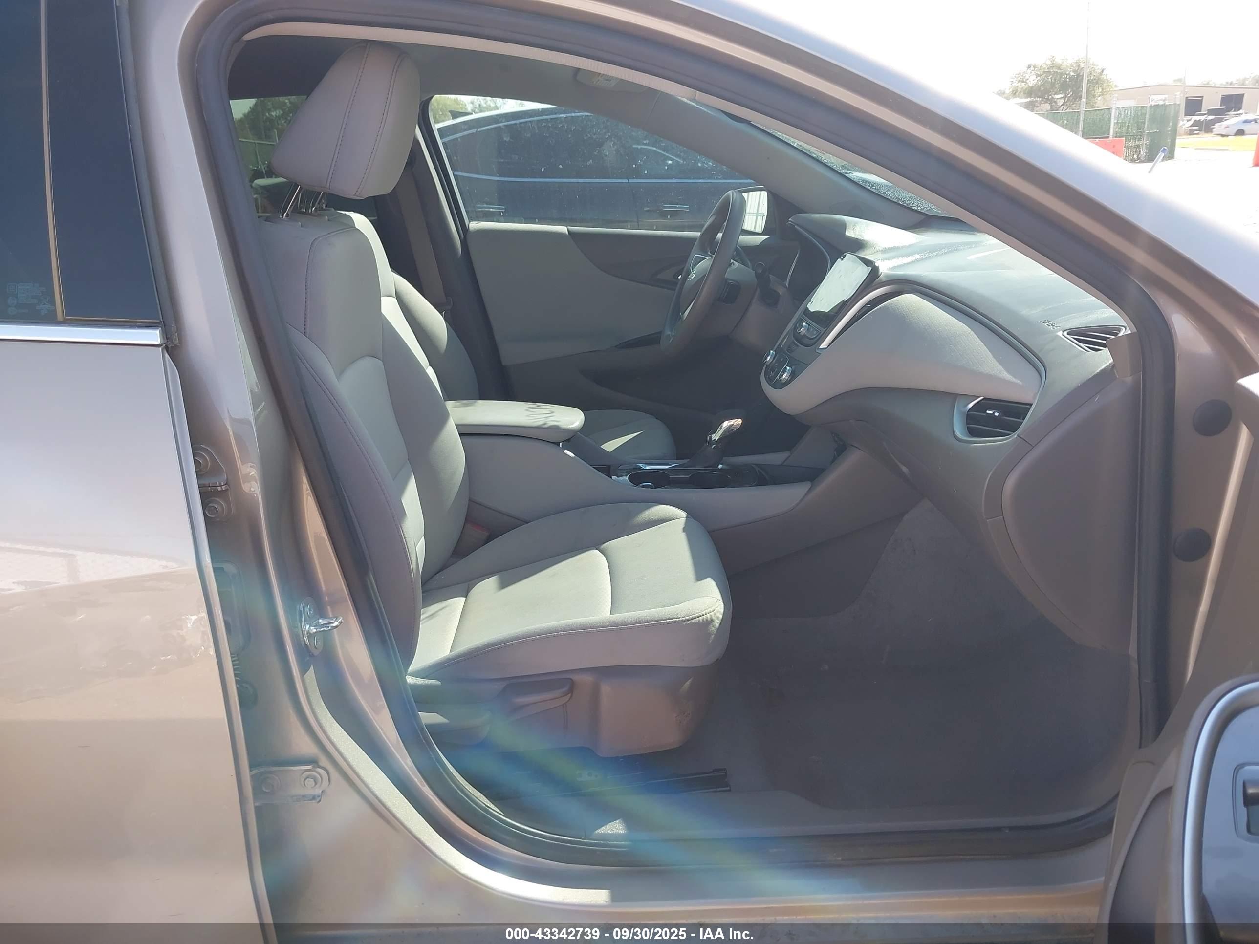 CHEVROLET MALIBU image 5