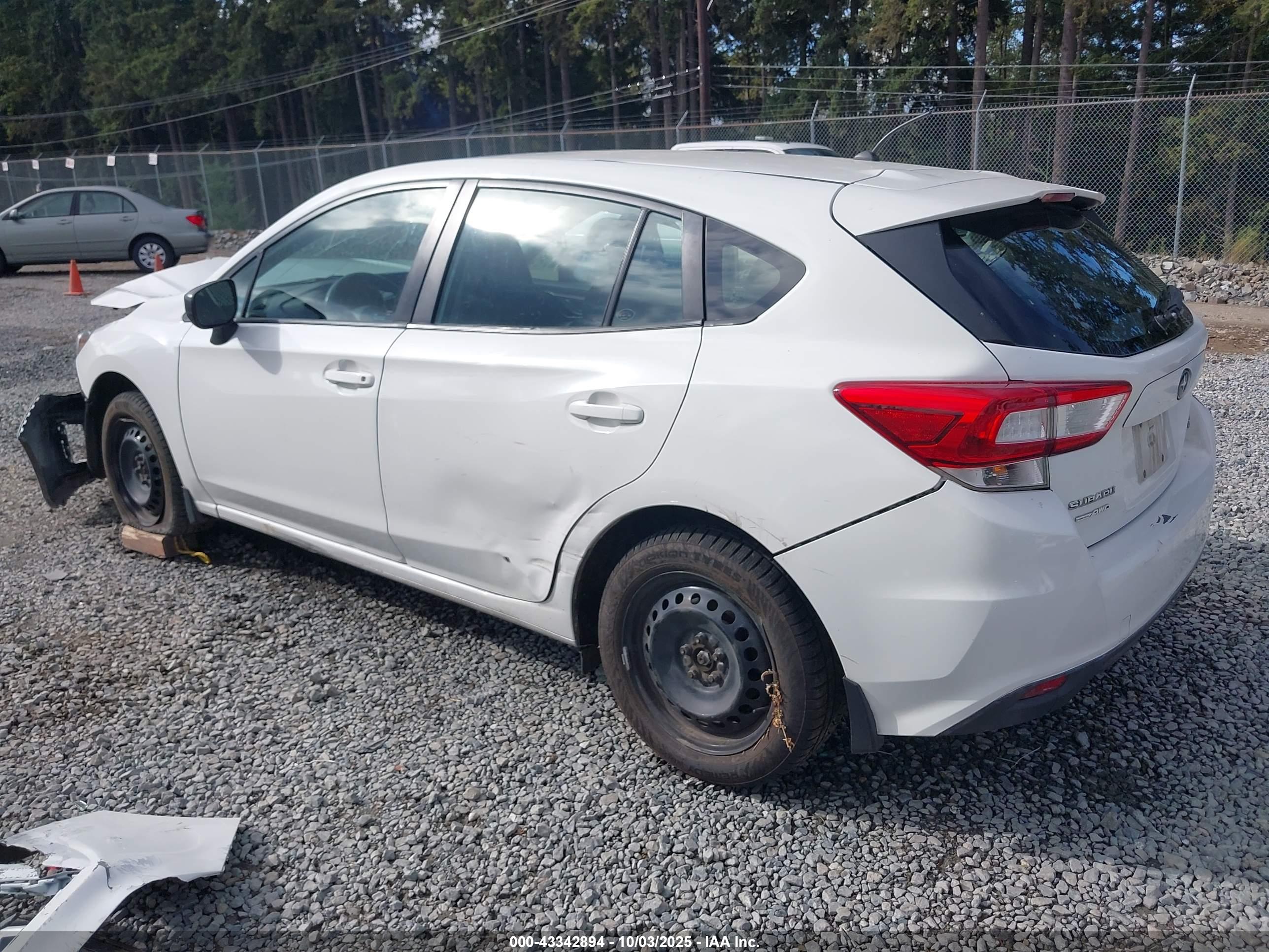 SUBARU IMPREZA image 3