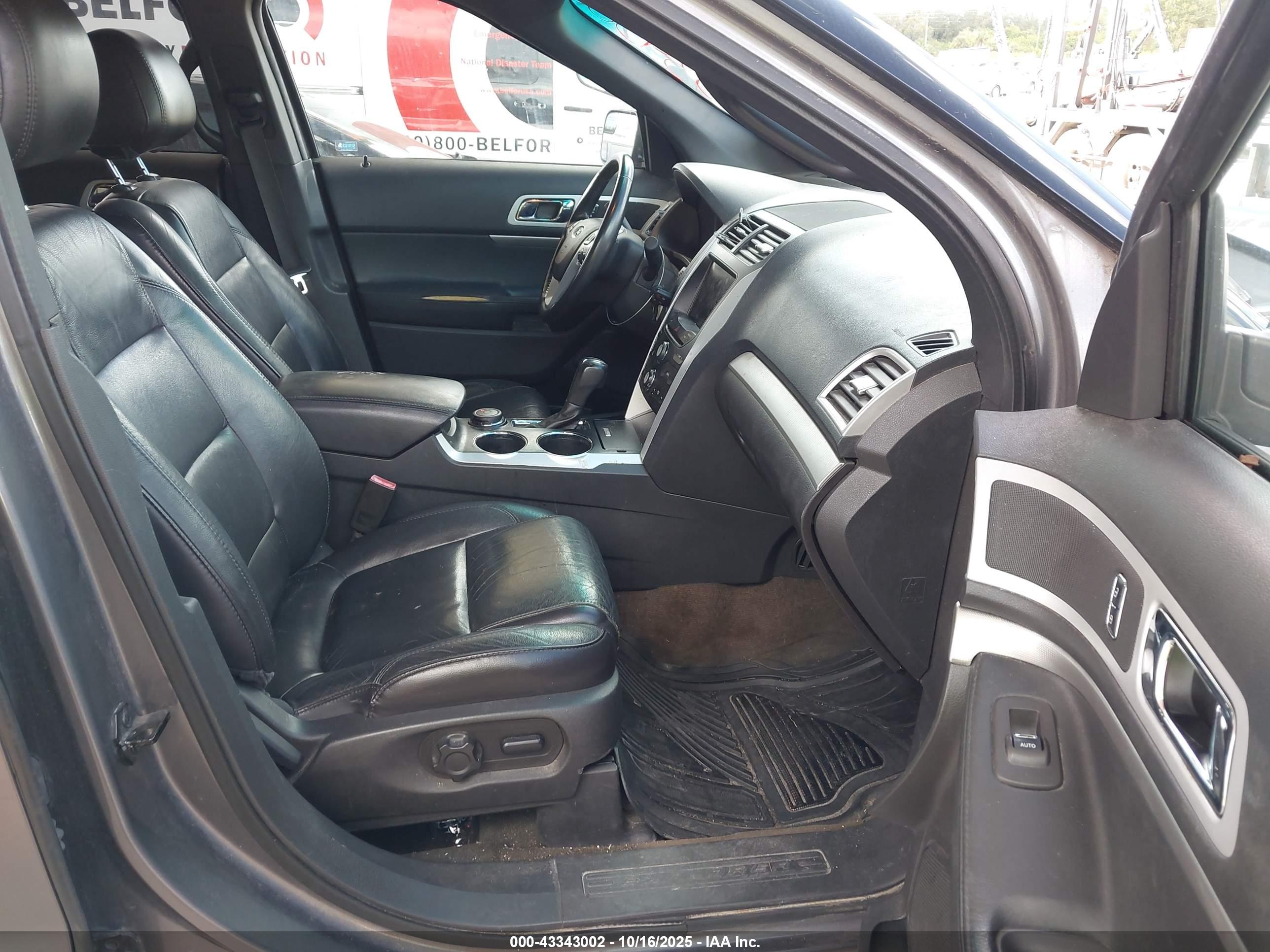 FORD EXPLORER image 5