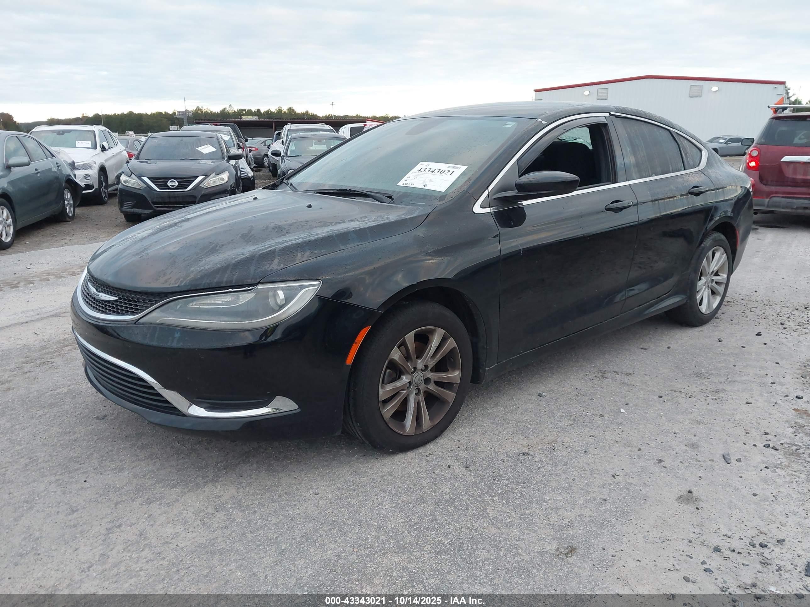 CHRYSLER 200 image 2