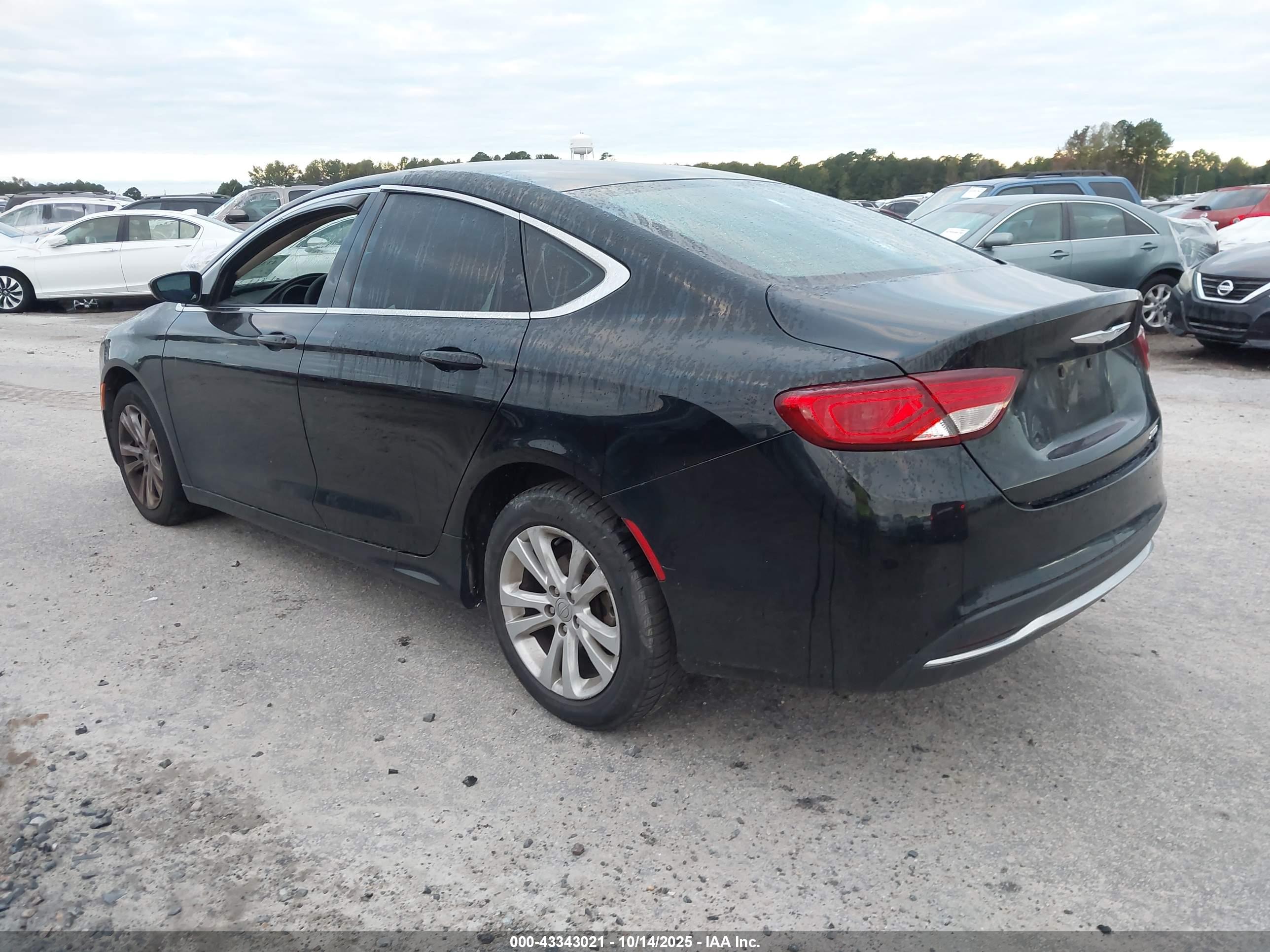 CHRYSLER 200 image 3