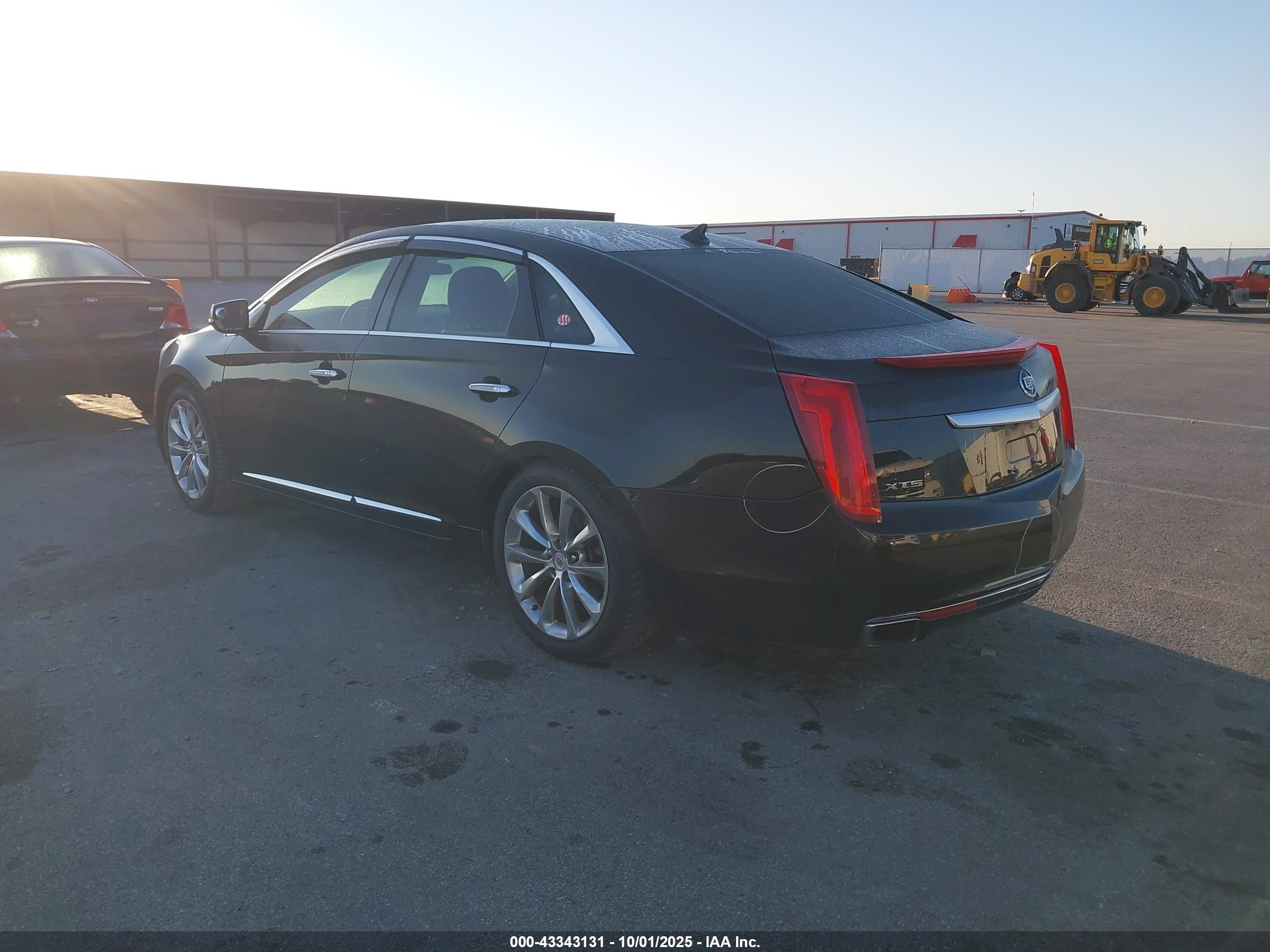 CADILLAC XTS image 3