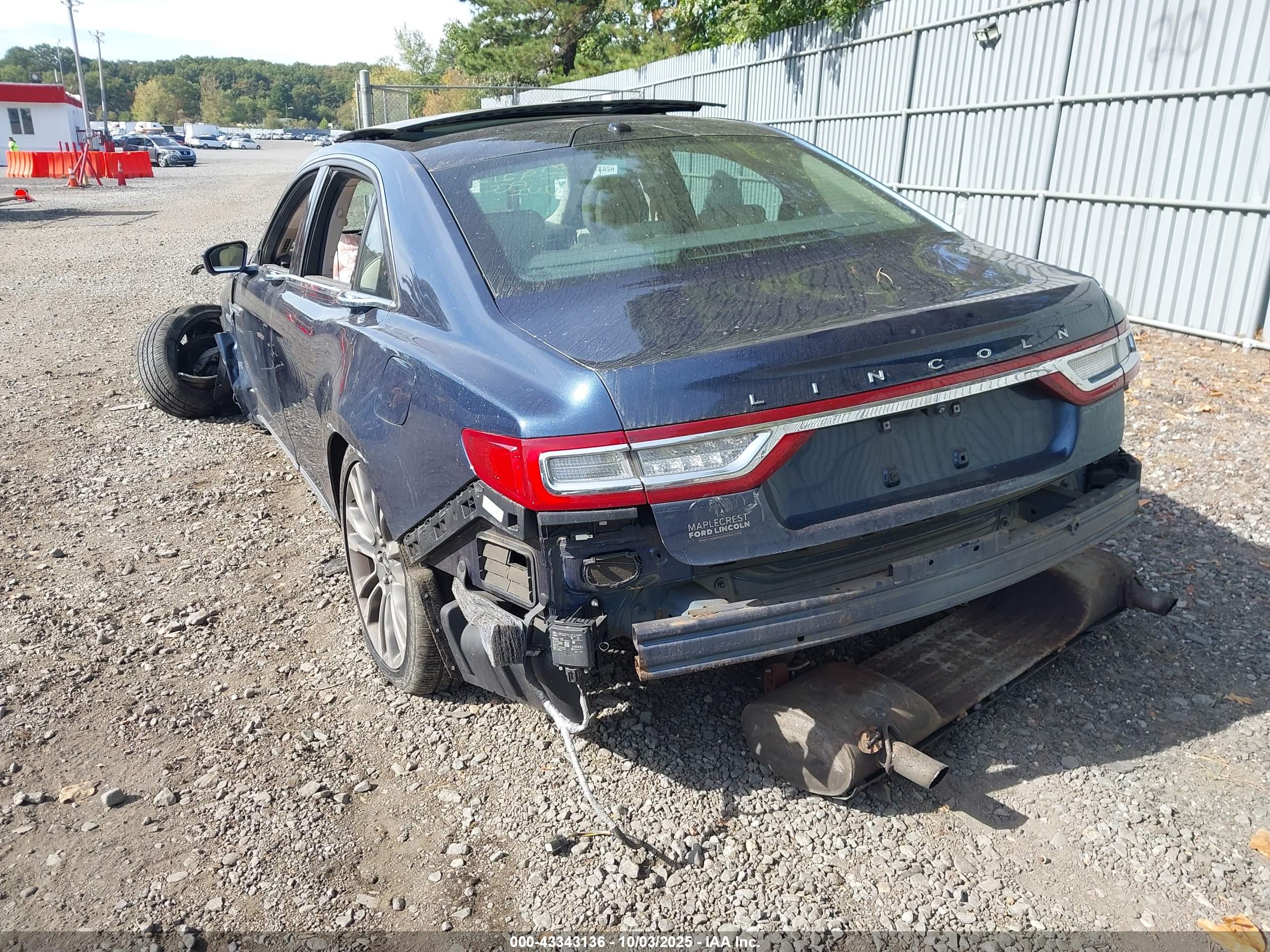 LINCOLN CONTINENTAL image 3